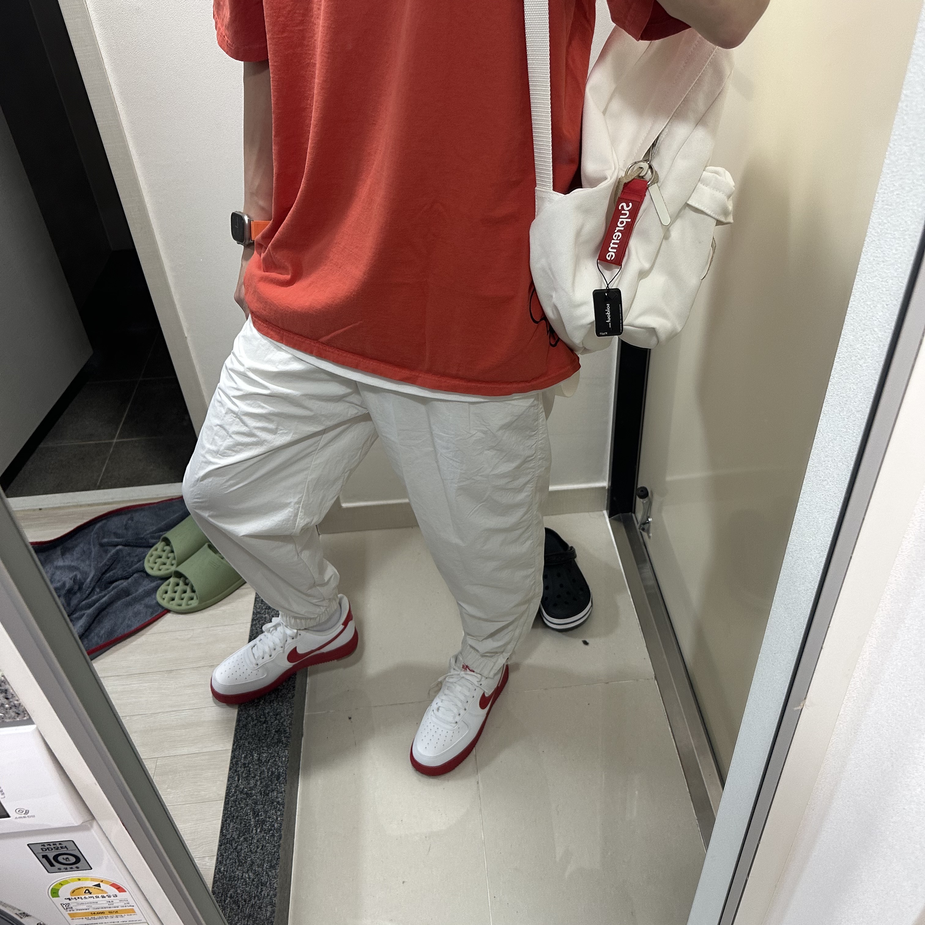 Stussy Test Strike Pigment Dyed T-Shirt Tomato 착용 스타일
