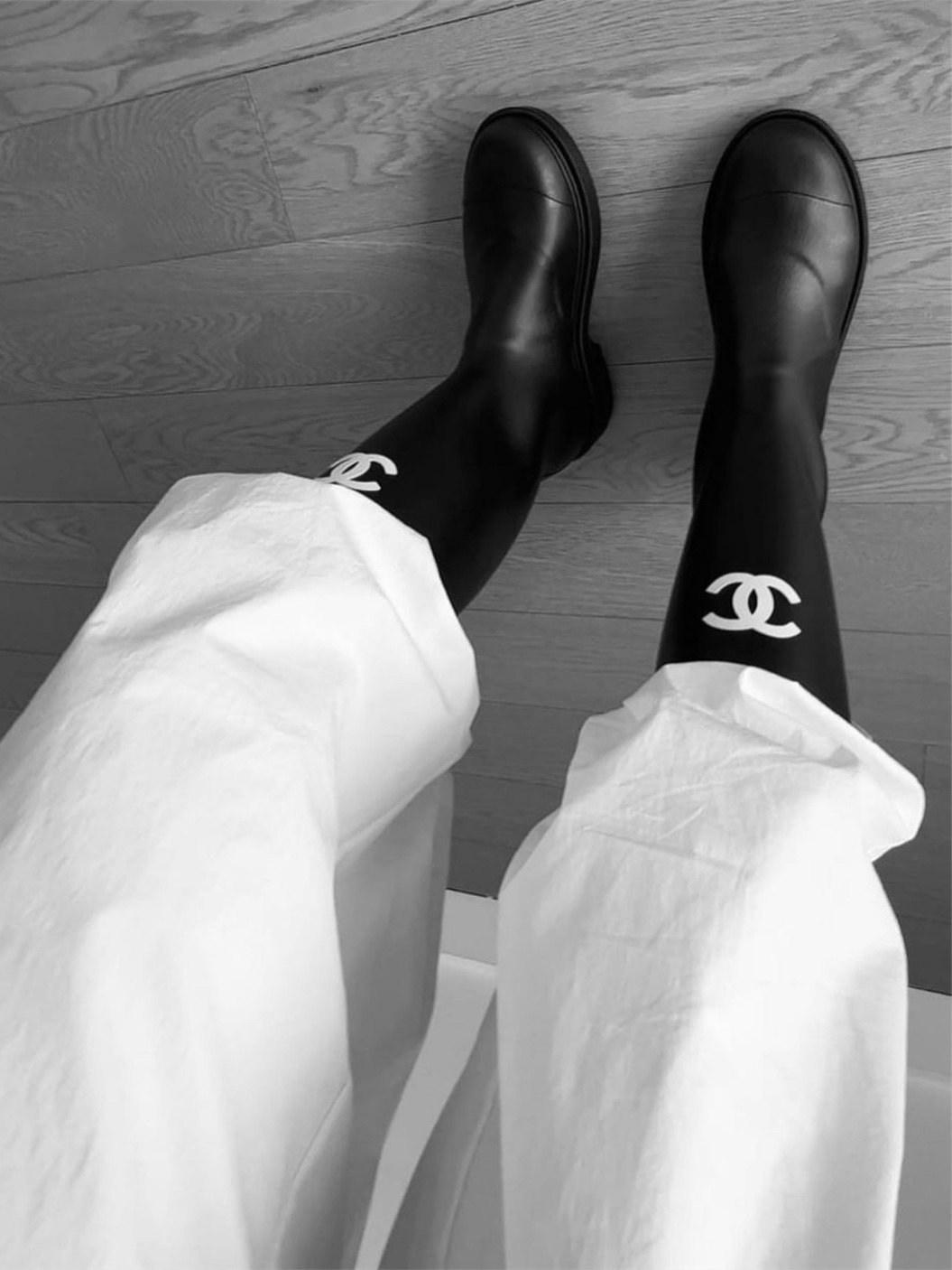 (W) Chanel Boots Caoutchouc & Black 착용 스타일