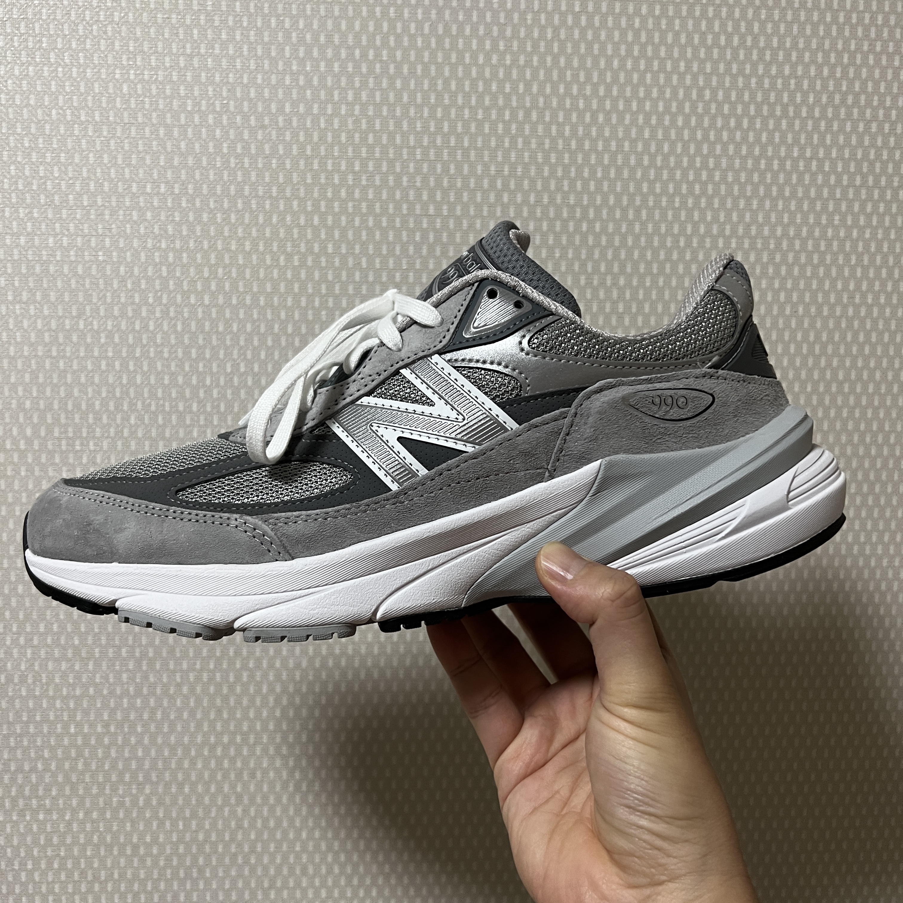 New Balance 990v6 Made in USA Grey - D Standard 착용 스타일 - 1