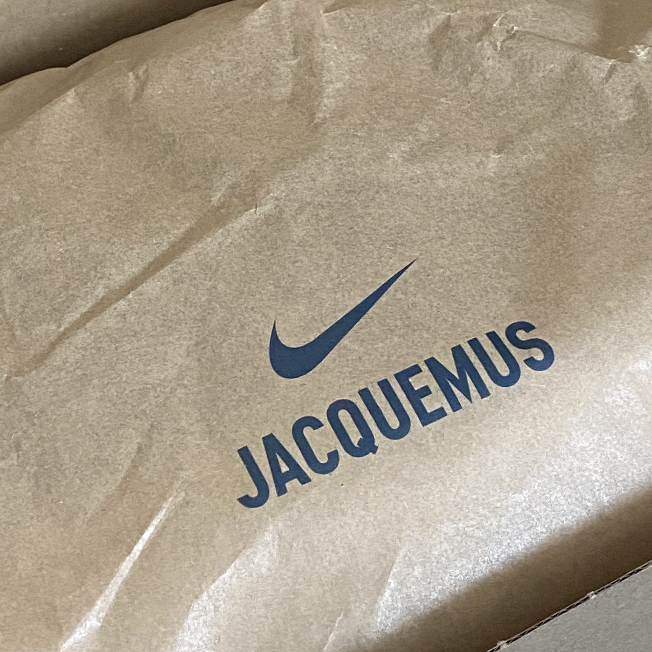 Nike x Jacquemus J Force 1 Low LX SP Black 착용 스타일 - 2