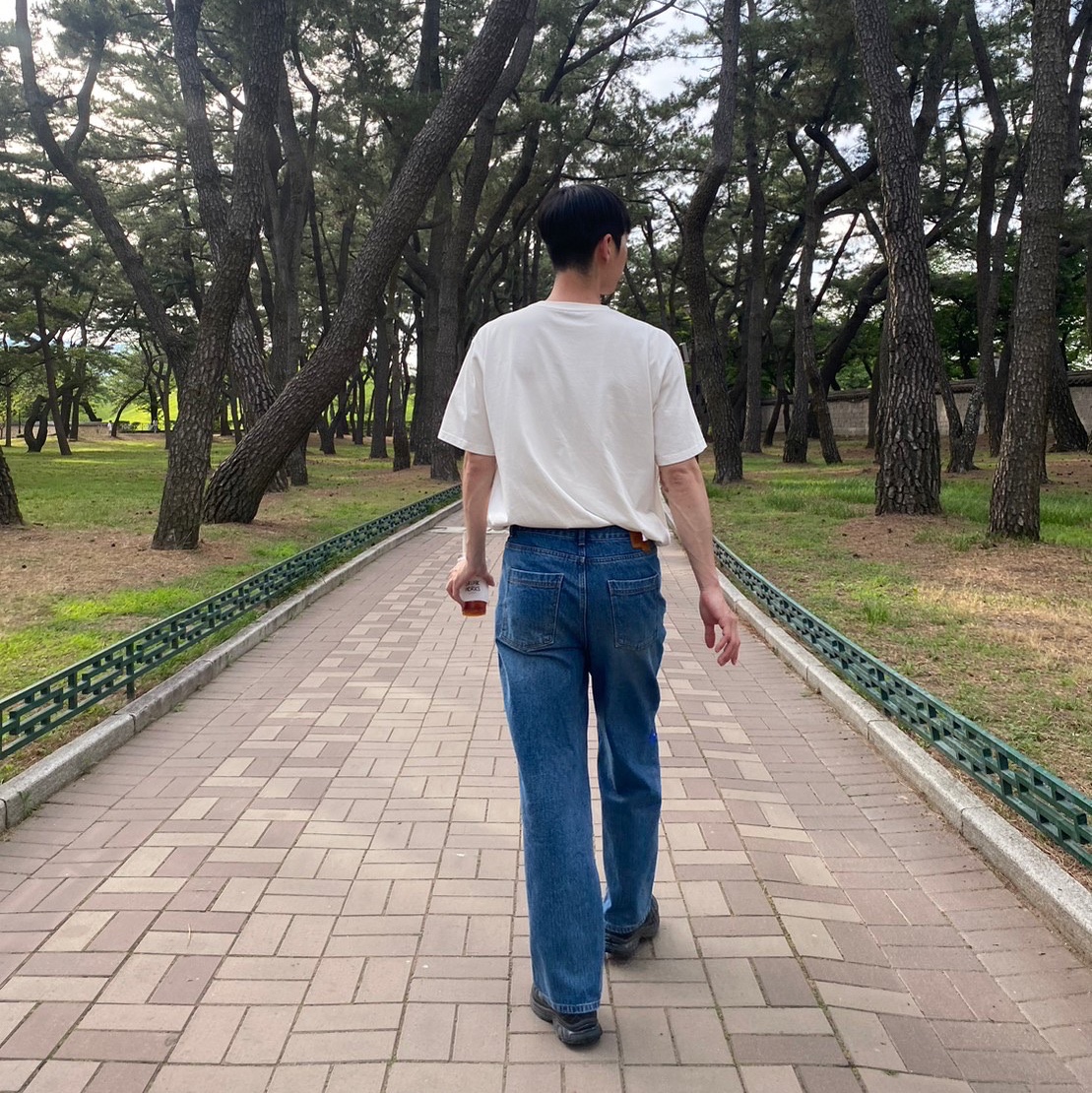 Ader Error Sig; TRS Tag Jeans 01 Blue 착용 스타일 - 1
