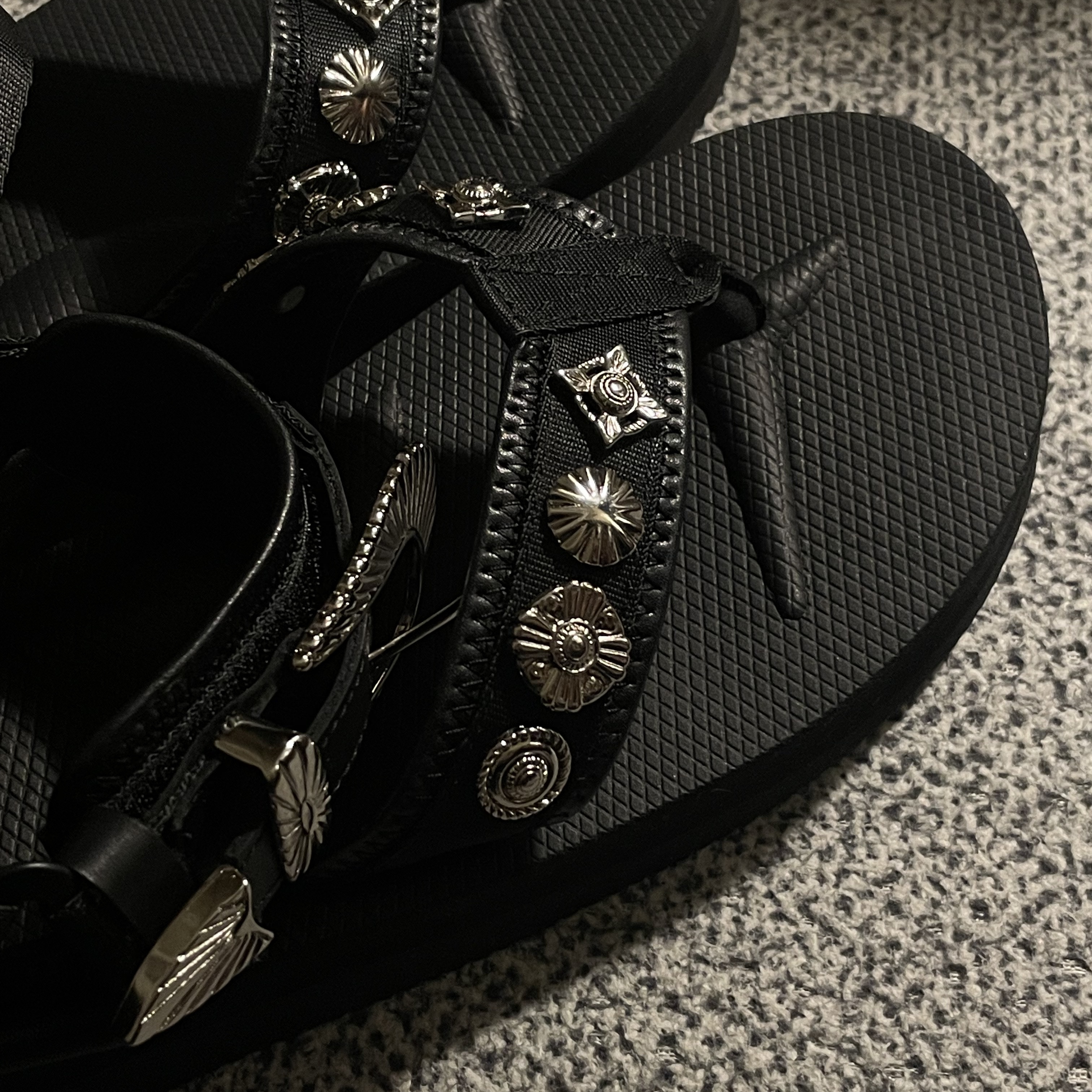 Toga x Suicoke Tono Sandals Black 착용 스타일