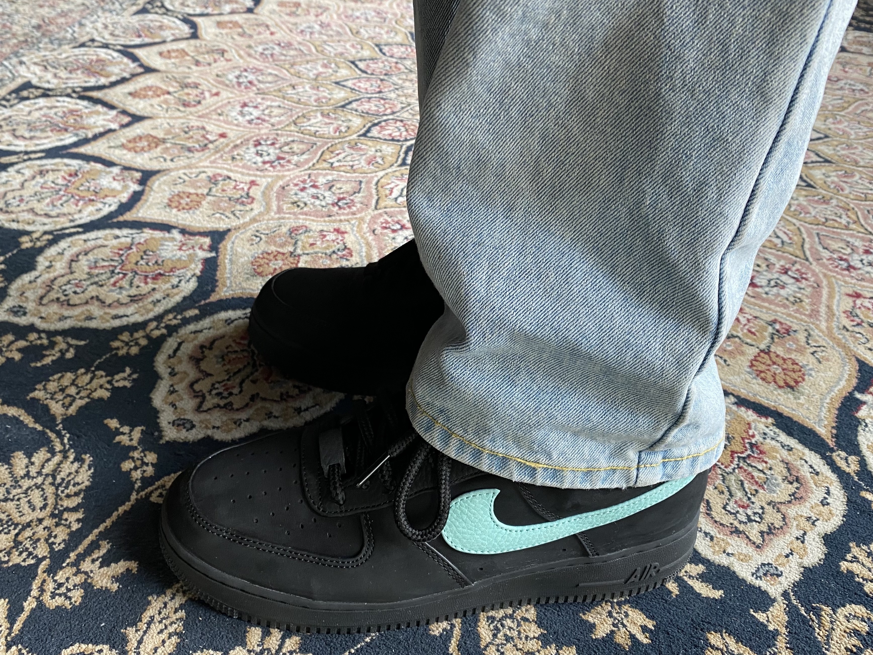 Nike x Tiffany & Co. Air Force 1 Low SP 1837 착용 스타일
