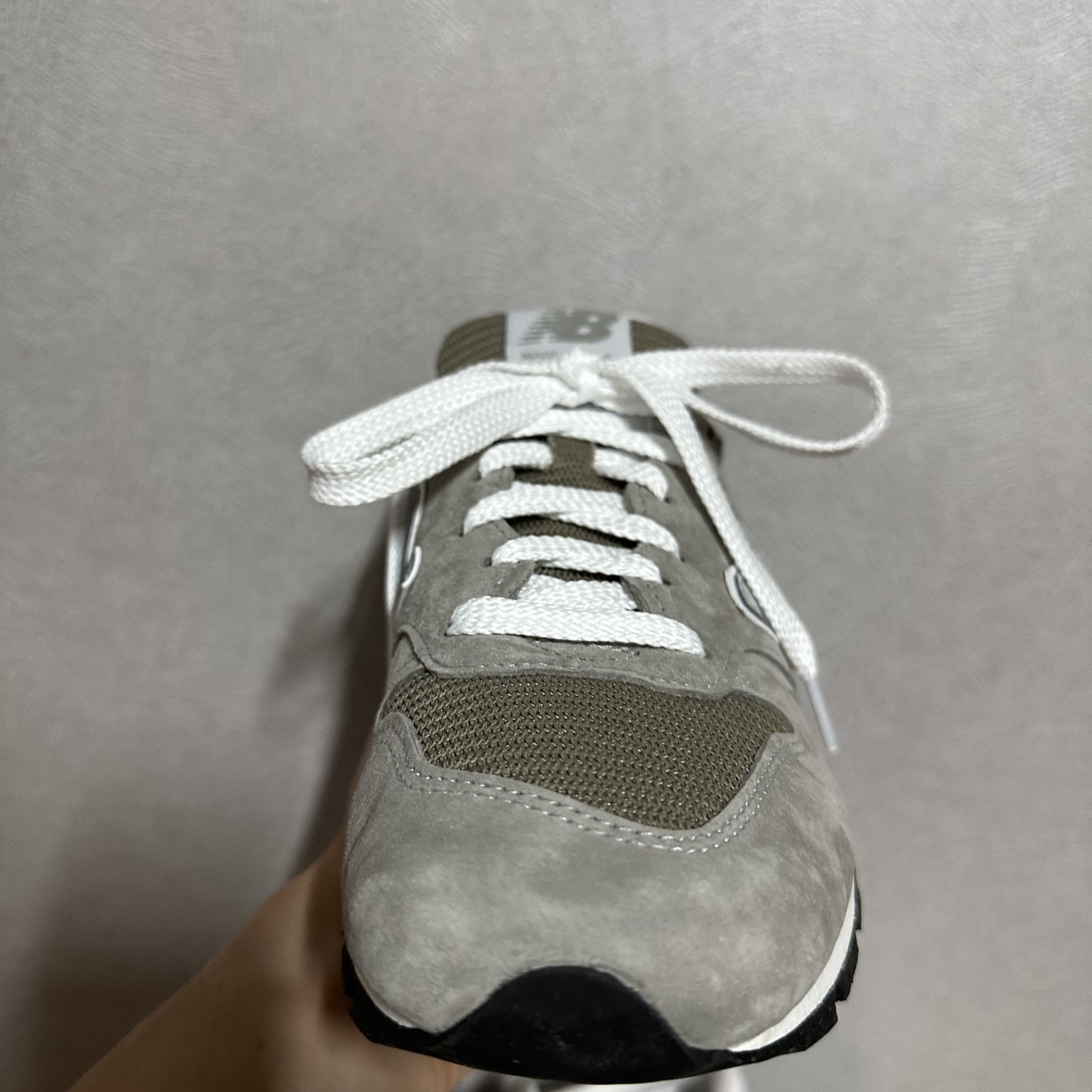 New Balance Made in USA 996 Grey 착용 스타일 - 3