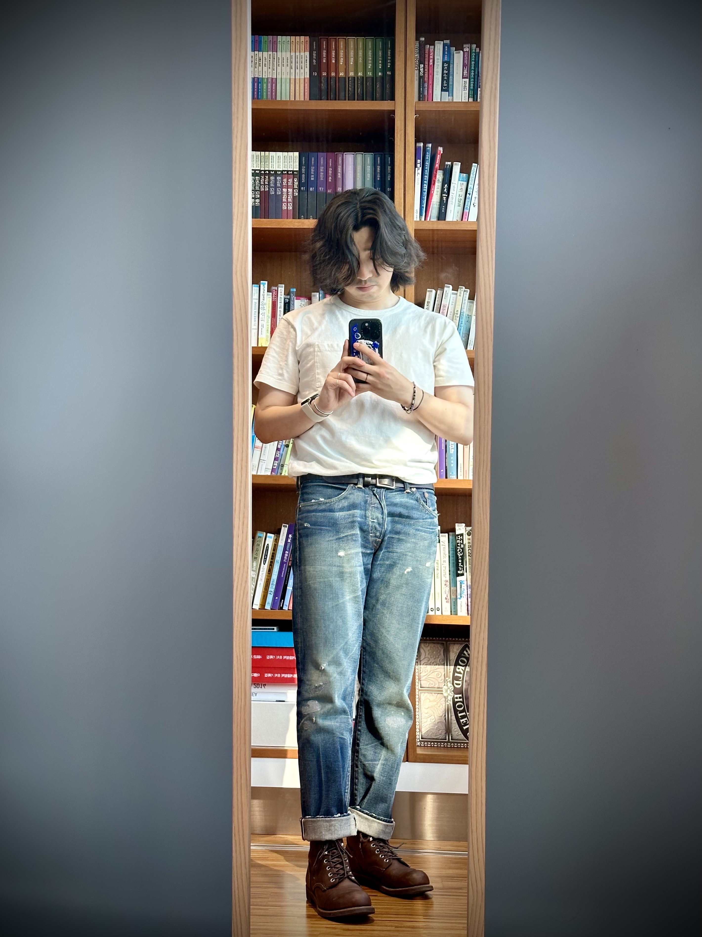 Casetify x Ader Error iPhone Sticker Magsafe Case Clear 착용 스타일 - 3