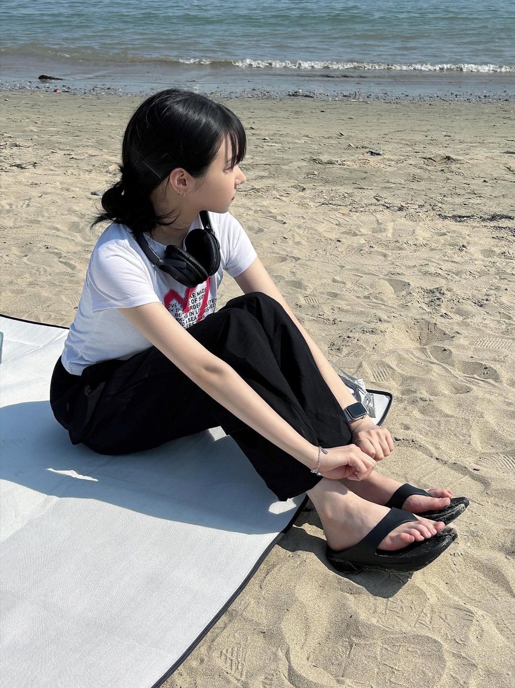 PAES Flipflop 01 Black 착용 스타일 - 1