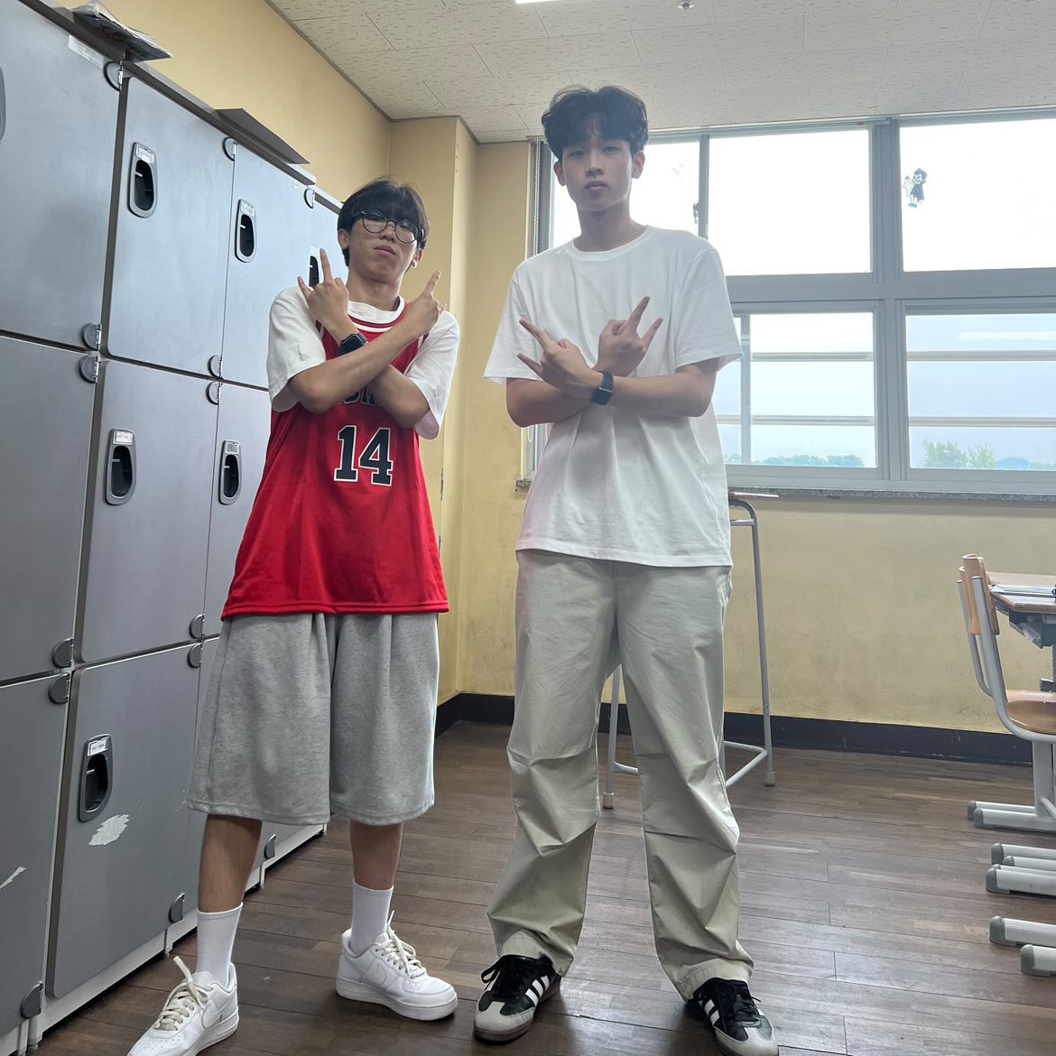 The First Slam Dunk Shohoku Uniform Jeong Daeman, Nike Air Force 1 '07 Low White 착용 스타일