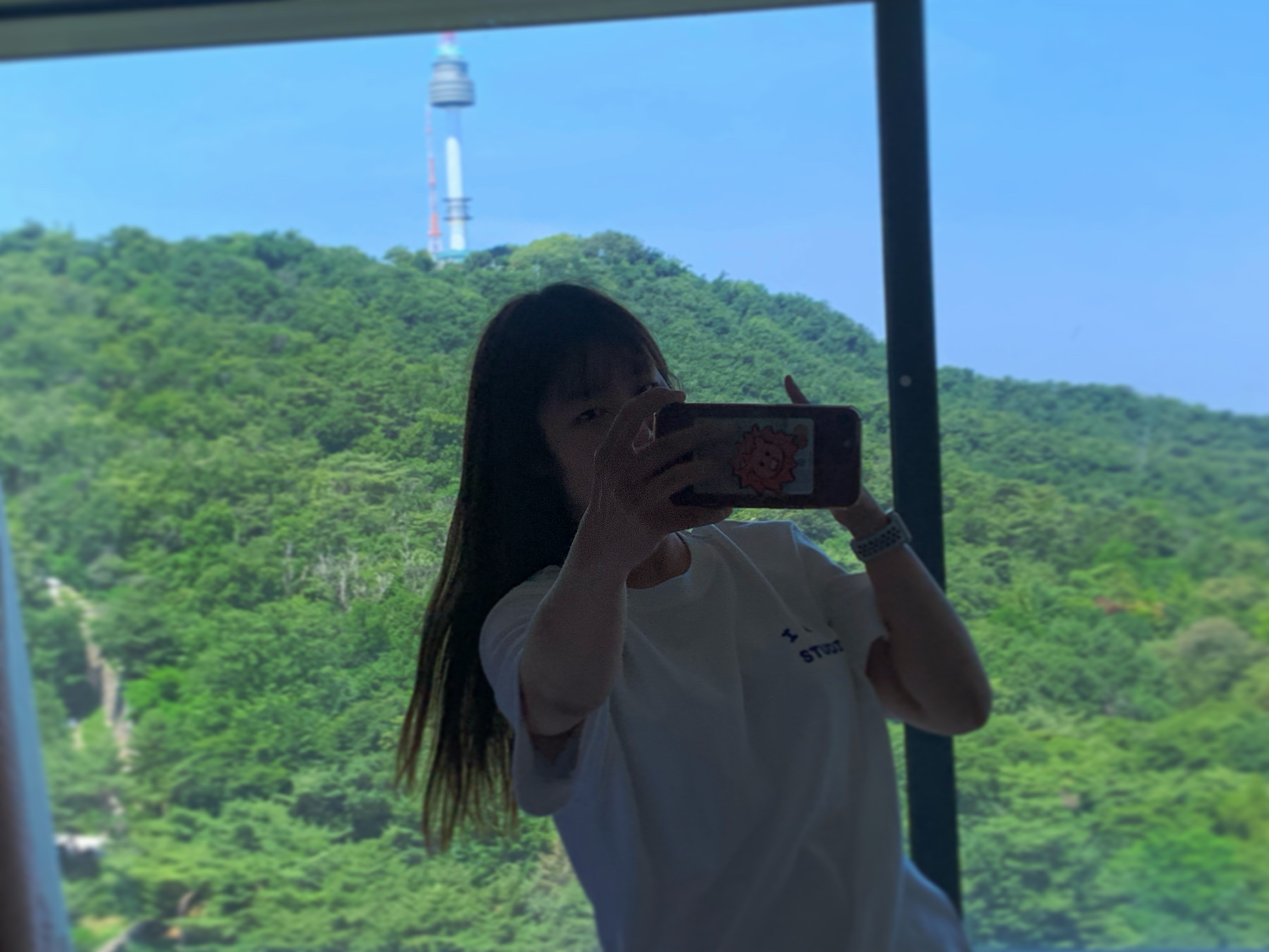 IAB Studio 10th Anniversary T-Shirt White 착용 스타일