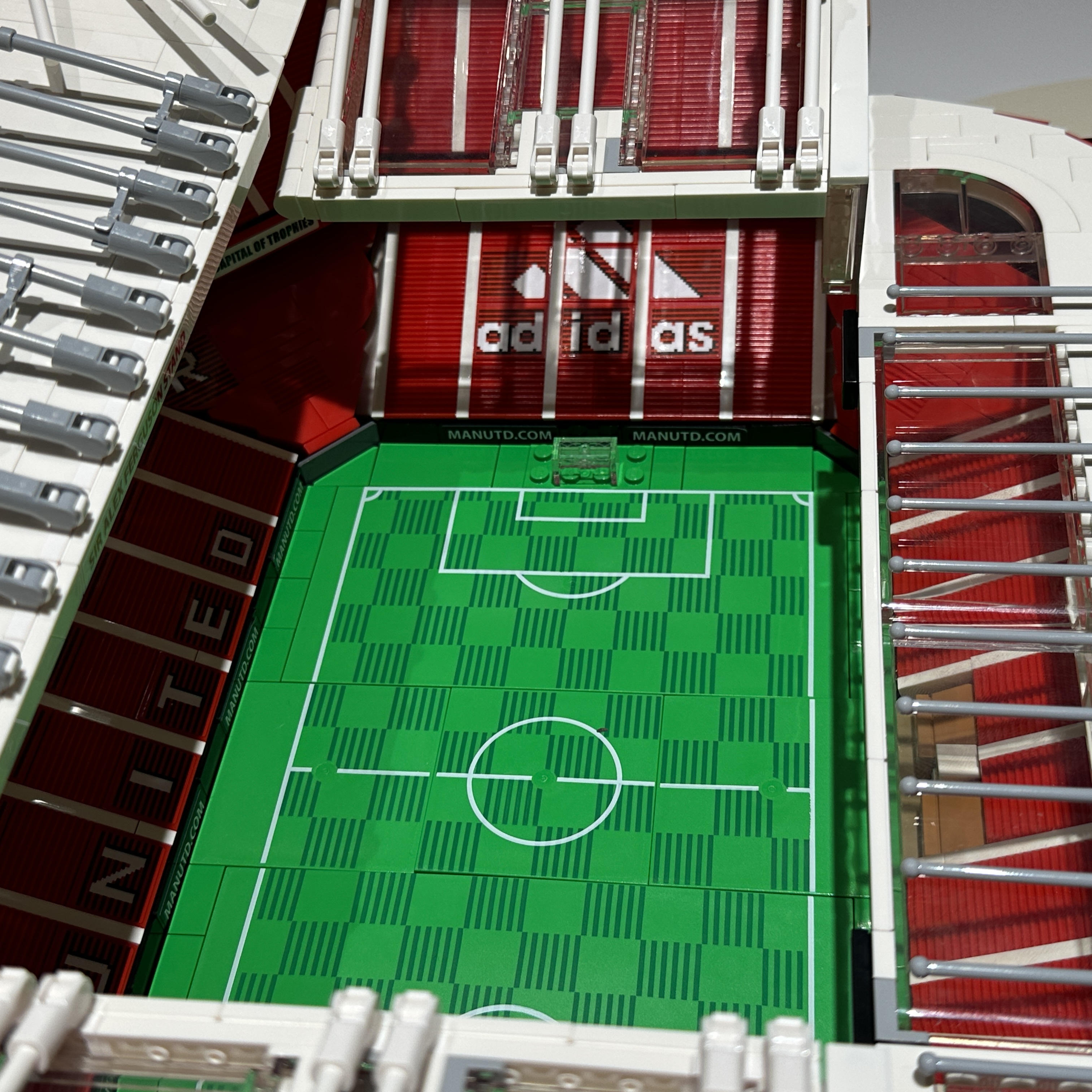 Lego Old Trafford Manchester United 착용 스타일 - 3