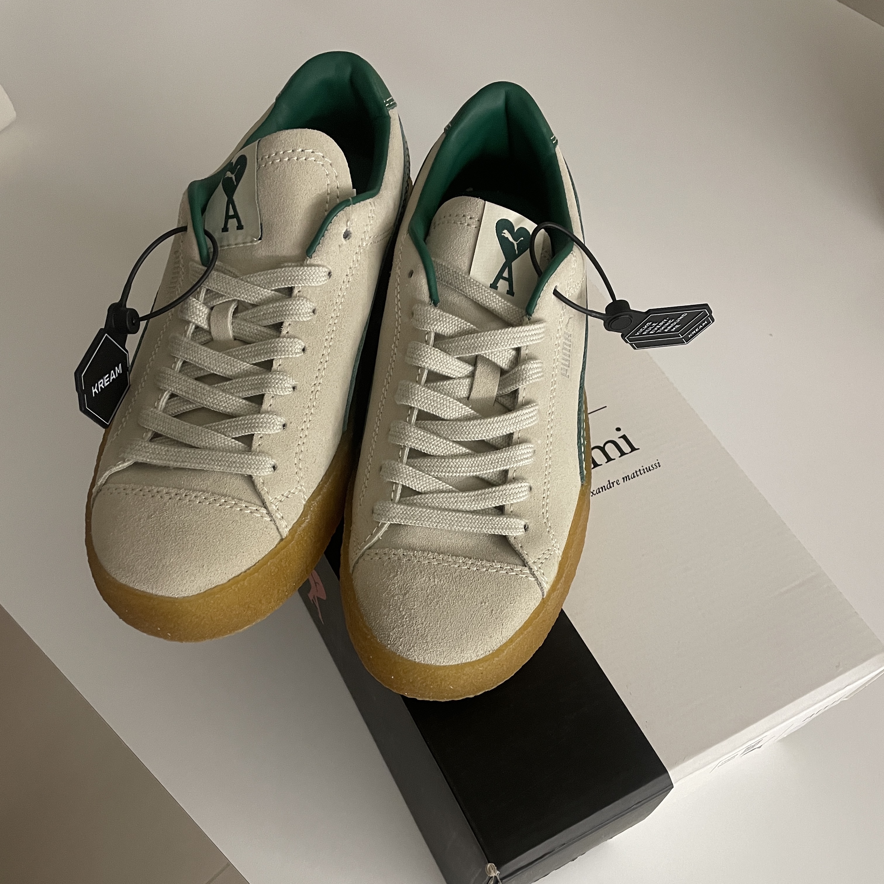Puma x AMI Suede Crepe Pristine 착용 스타일