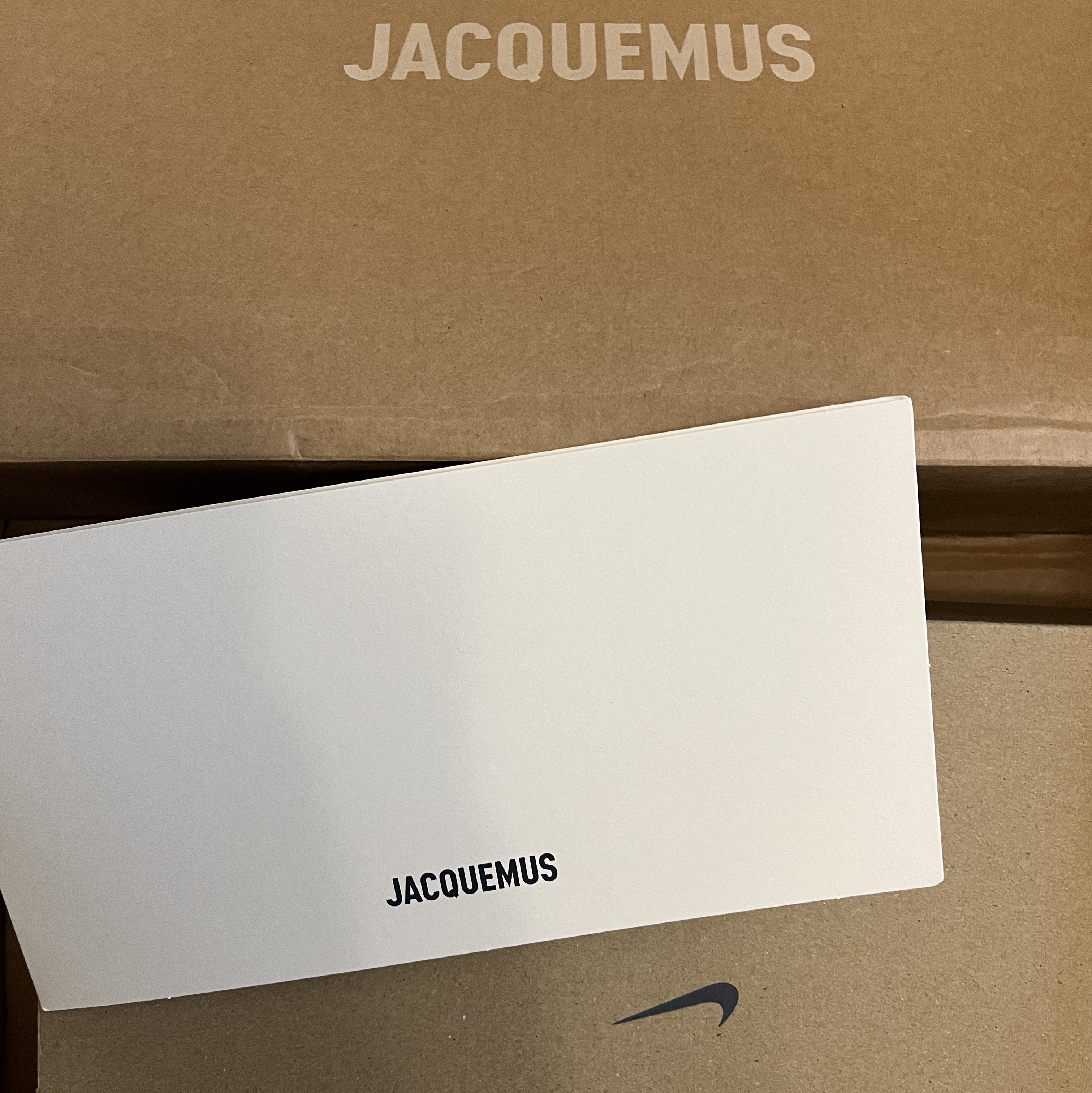 Nike x Jacquemus J Force 1 Low LX SP Black 착용 스타일 - 2