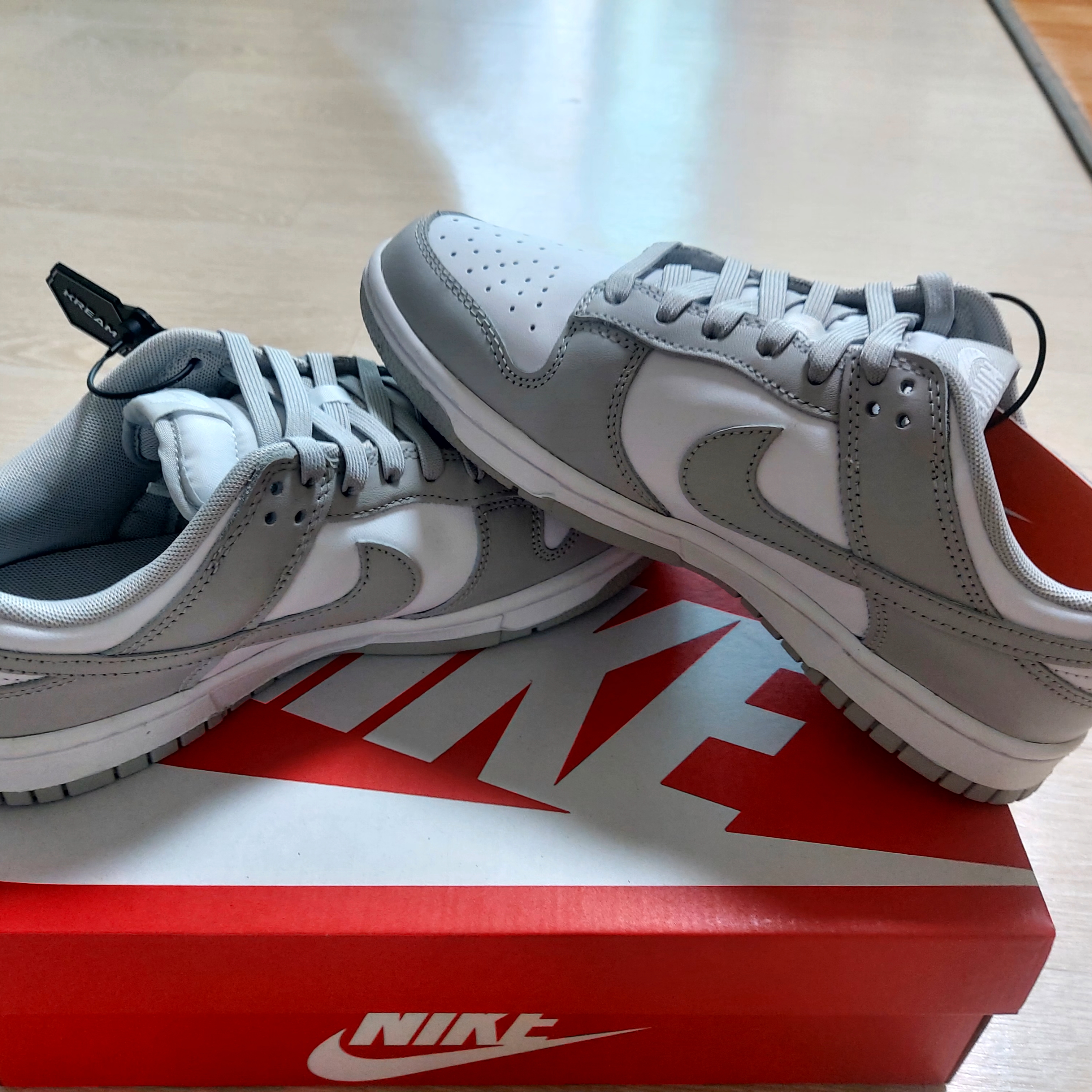 Nike Dunk Low Retro Grey Fog 착용 스타일