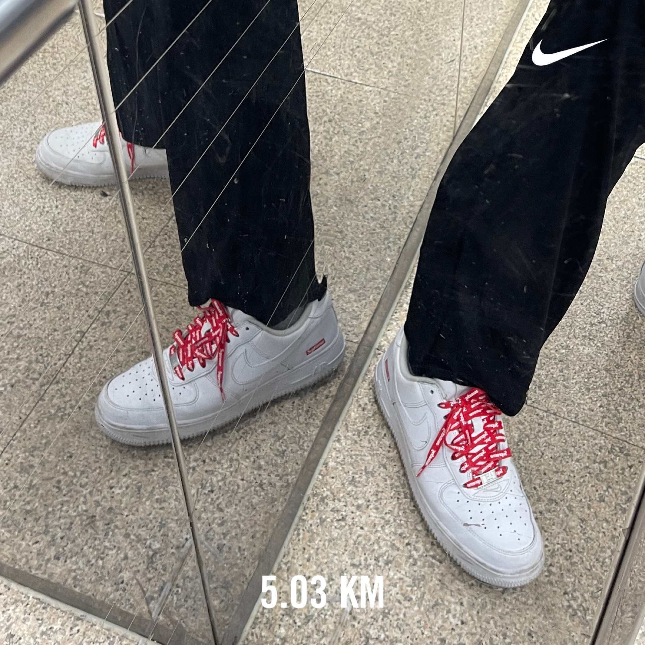 Nike x Supreme Air Force 1 Low White 착용 스타일