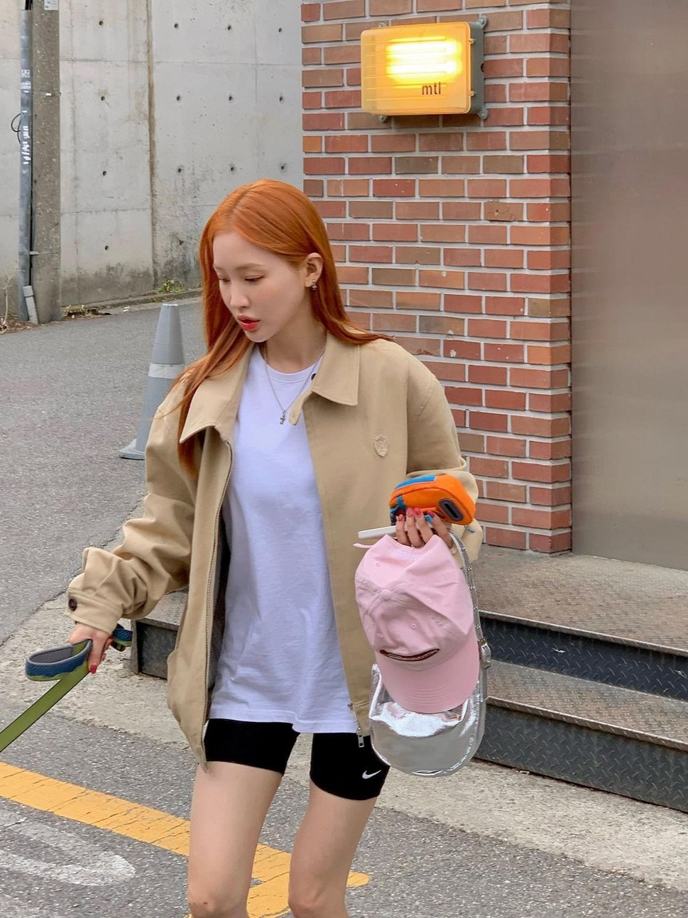 Supreme Oval 6-Panel Light Pink - 23SS 착용 스타일