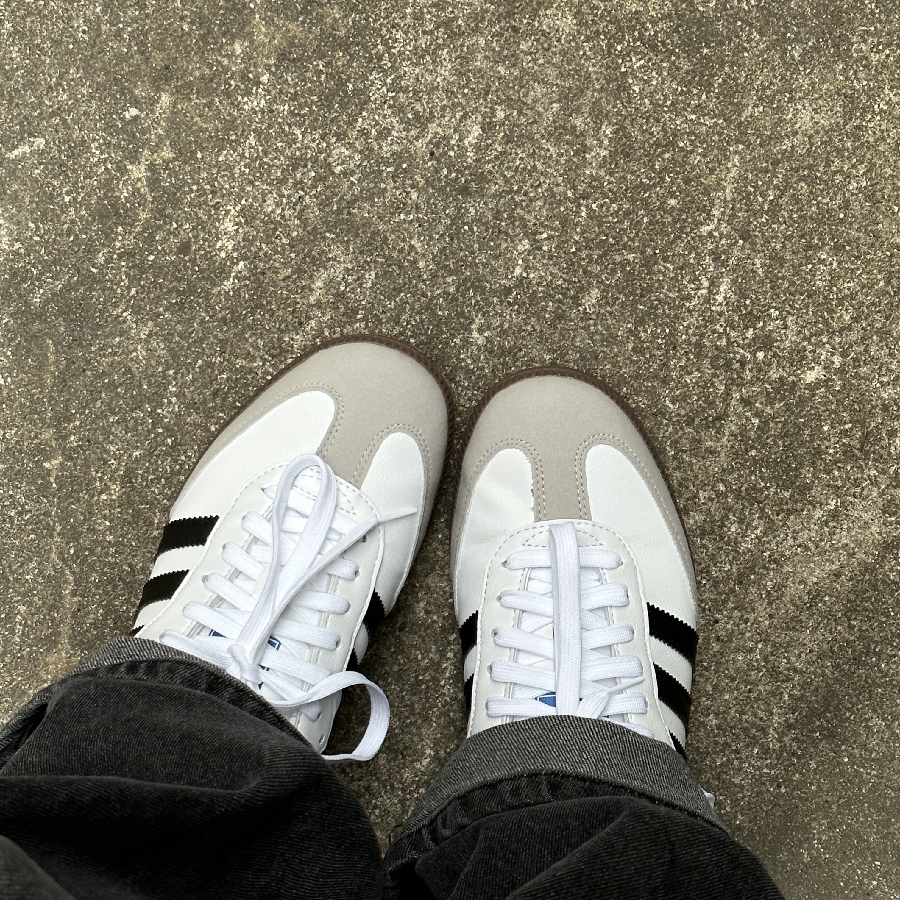 Adidas Samba Vegan White Black 착용 스타일
