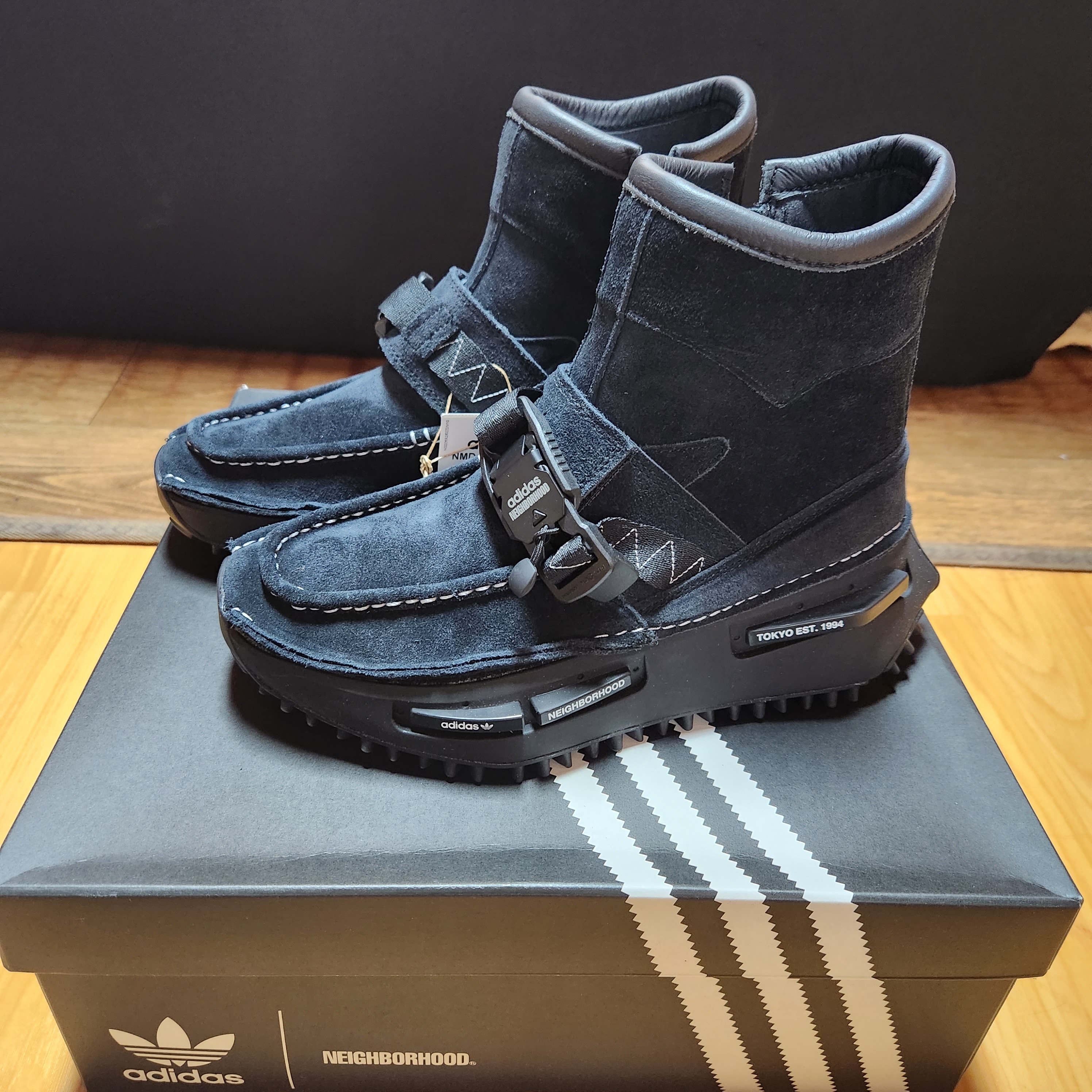 Adidas x Neighborhood NMD S1 Boots Core Black Cloud White 착용 스타일 - 3