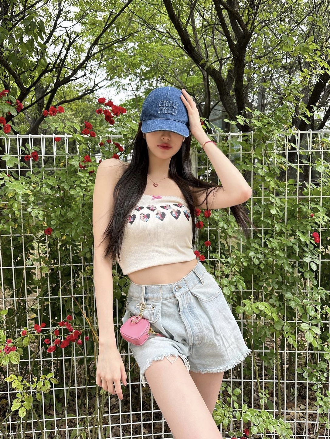 (W) Miu Miu Denim Baseball Cap Navy 착용 스타일 - 3
