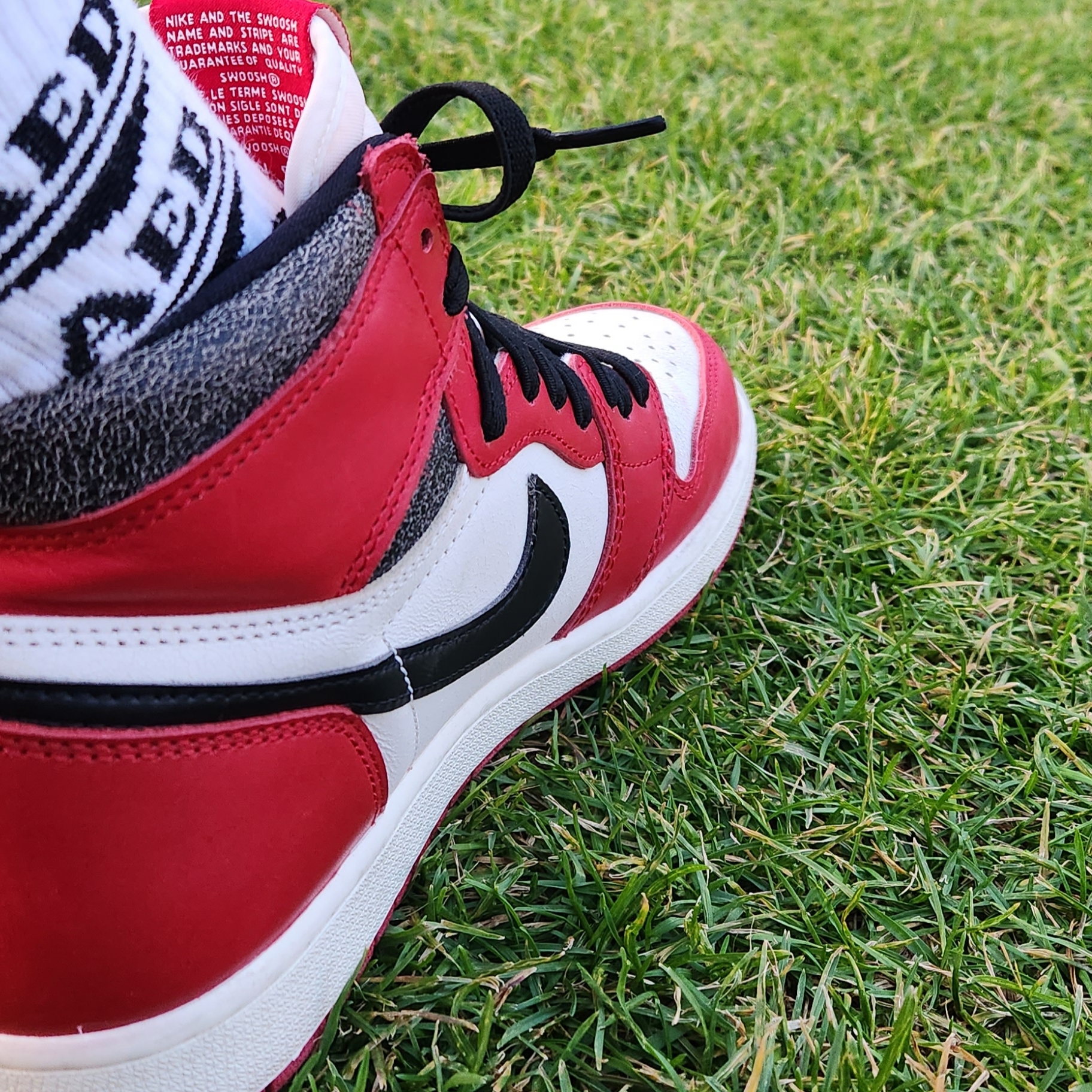 Jordan 1 Retro High OG Chicago 2022, Jordan 1 x Off-White Retro High Chicago The Ten 착용 스타일 - 1