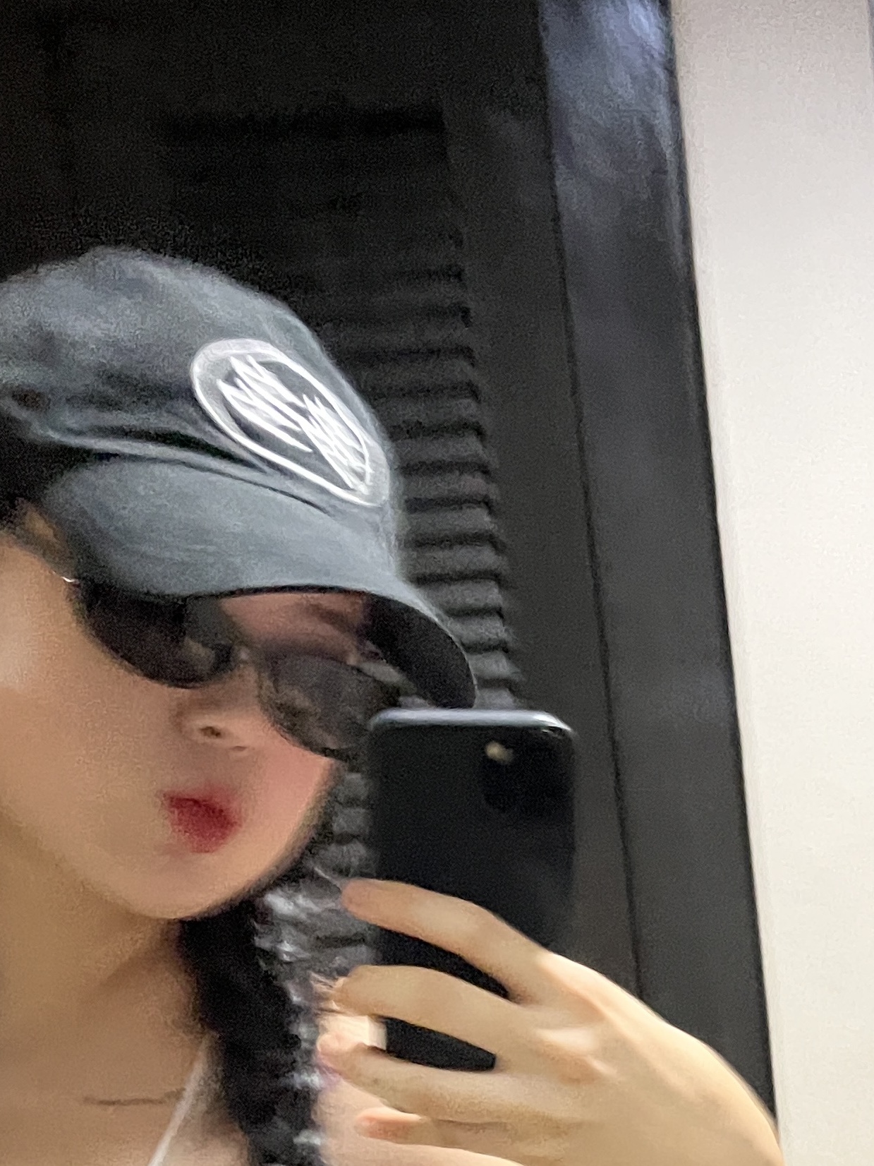 Dada Logo Cap Black White 착용 스타일 - 4