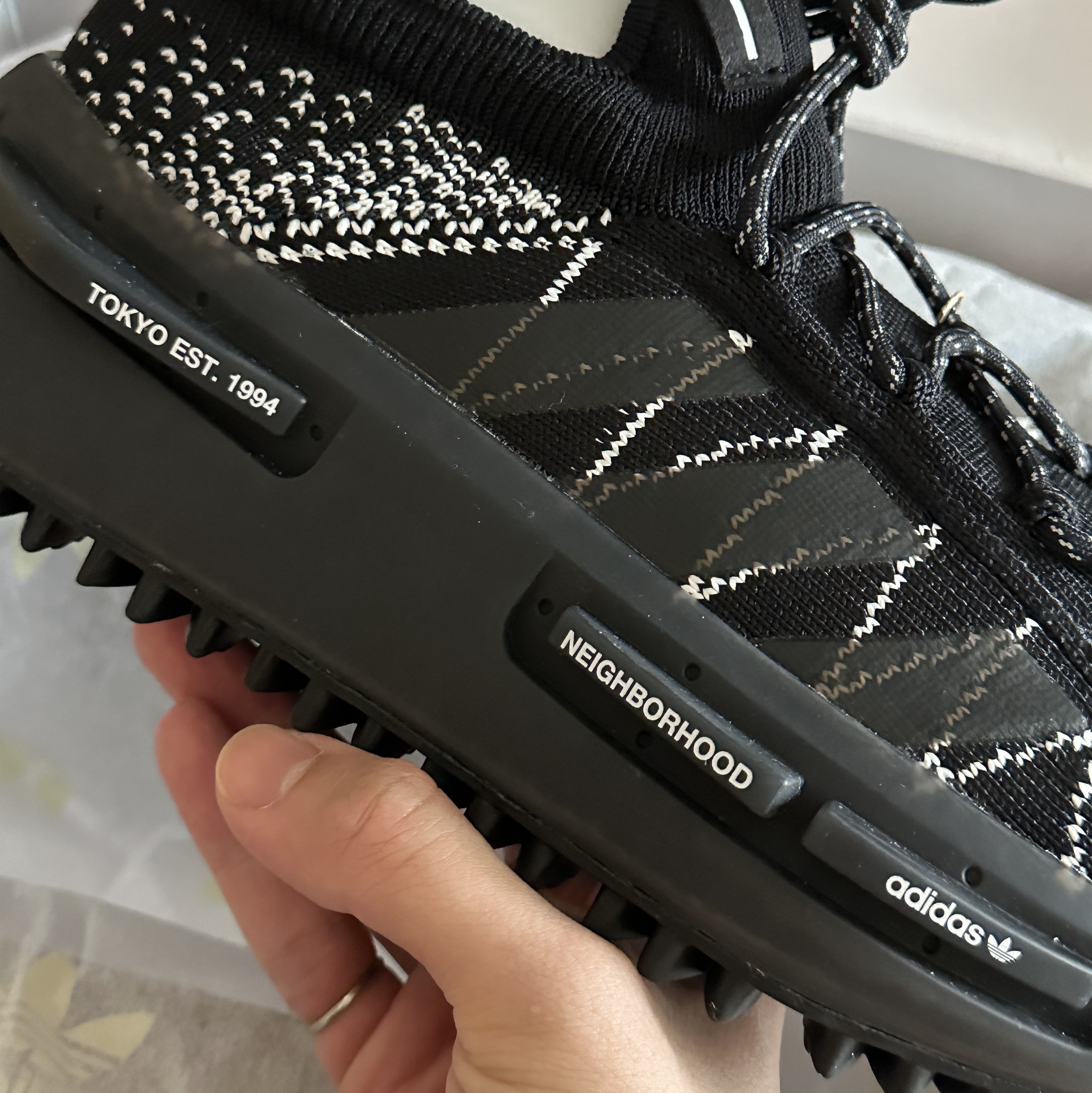 Adidas x Neighborhood NMD S1 Knit Core Black Cloud White 착용 스타일 - 2
