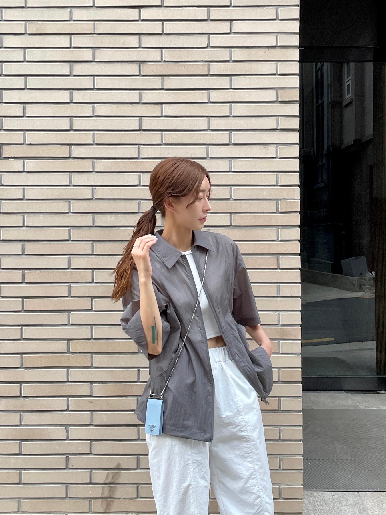 Balenciaga Tyrex Sneakers Black White, (W) Balenciaga Tyrex Sneakers Black White 착용 스타일 - 2