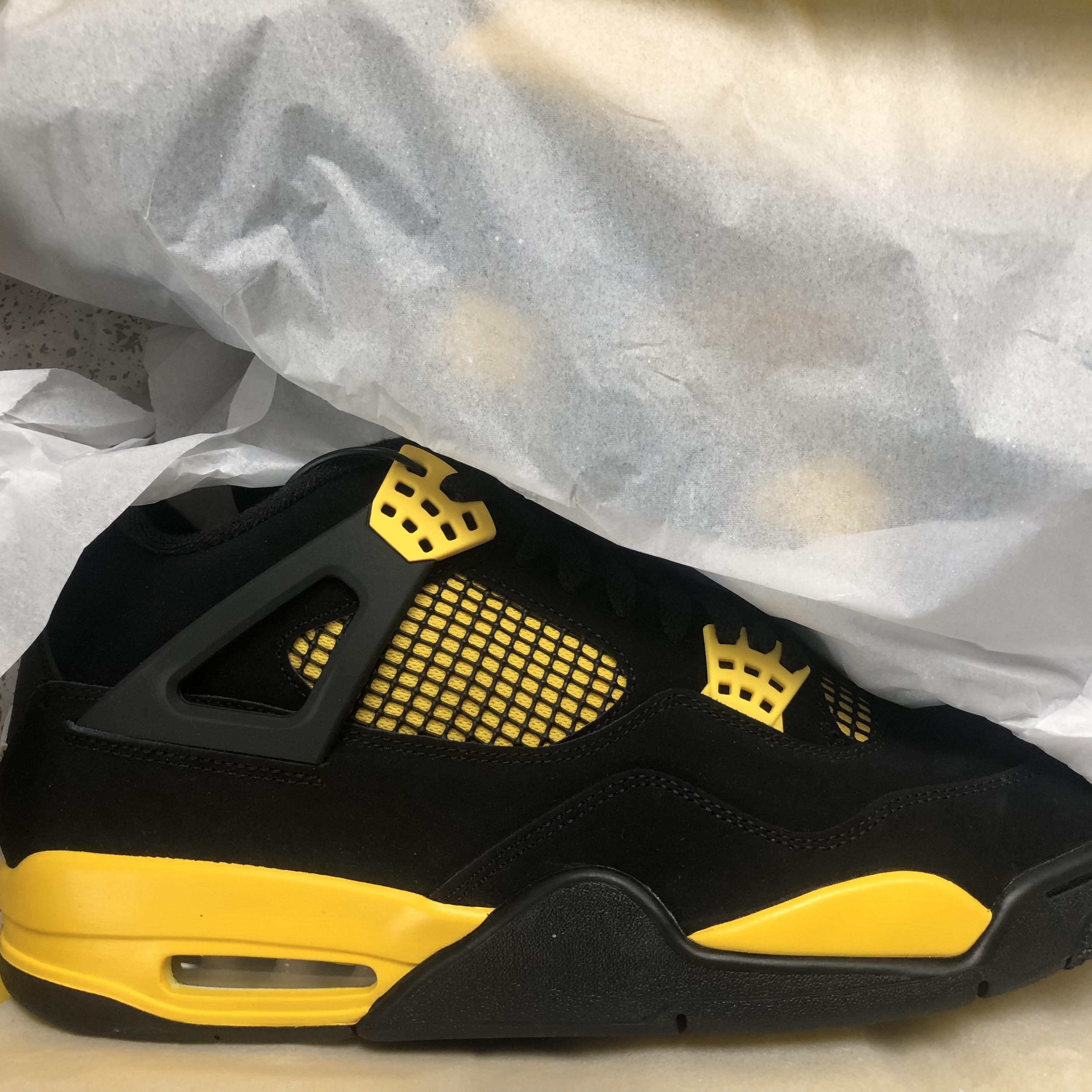 Jordan 4 Retro Thunder 2023 착용 스타일 - 2