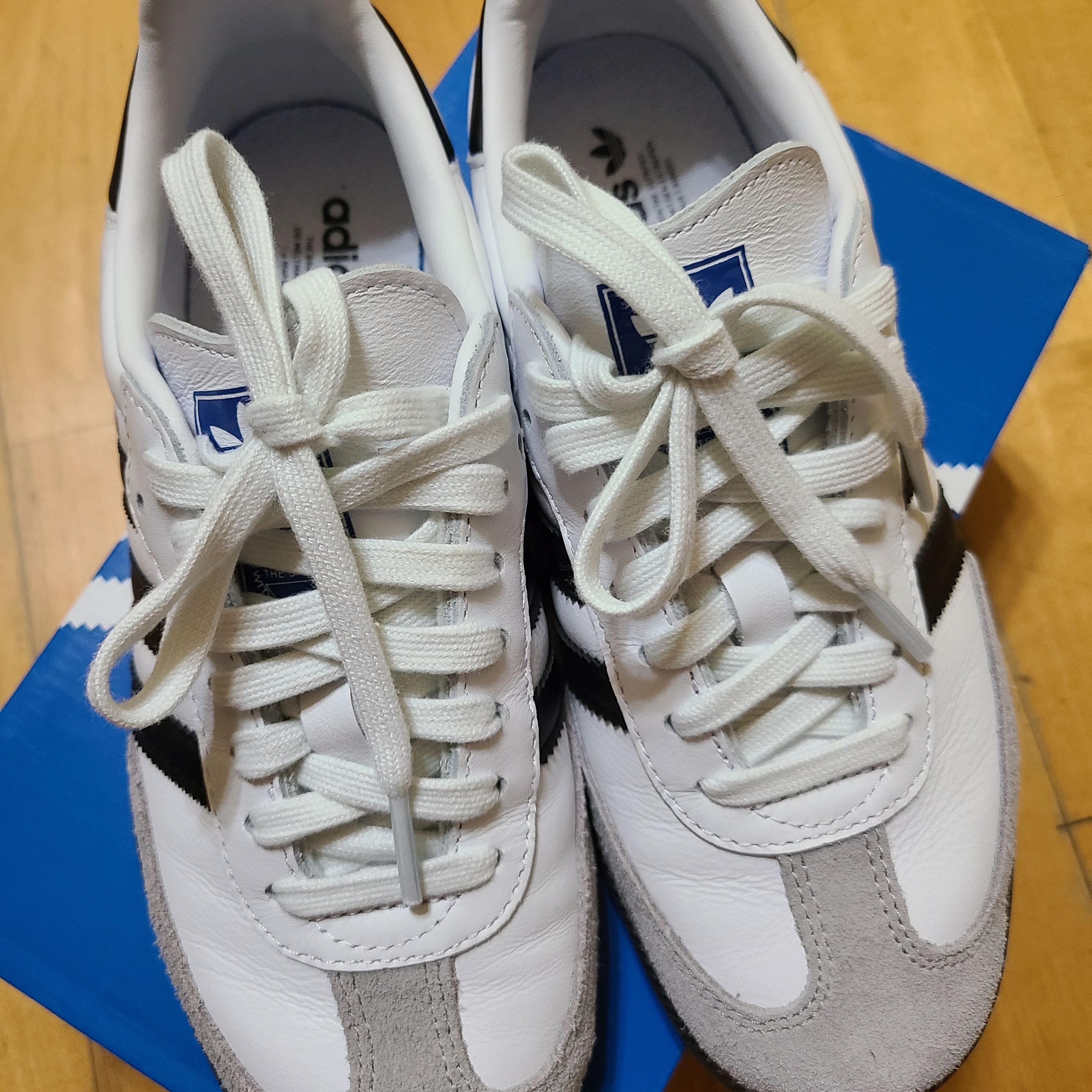 Adidas Samba OG Cloud White 착용 스타일