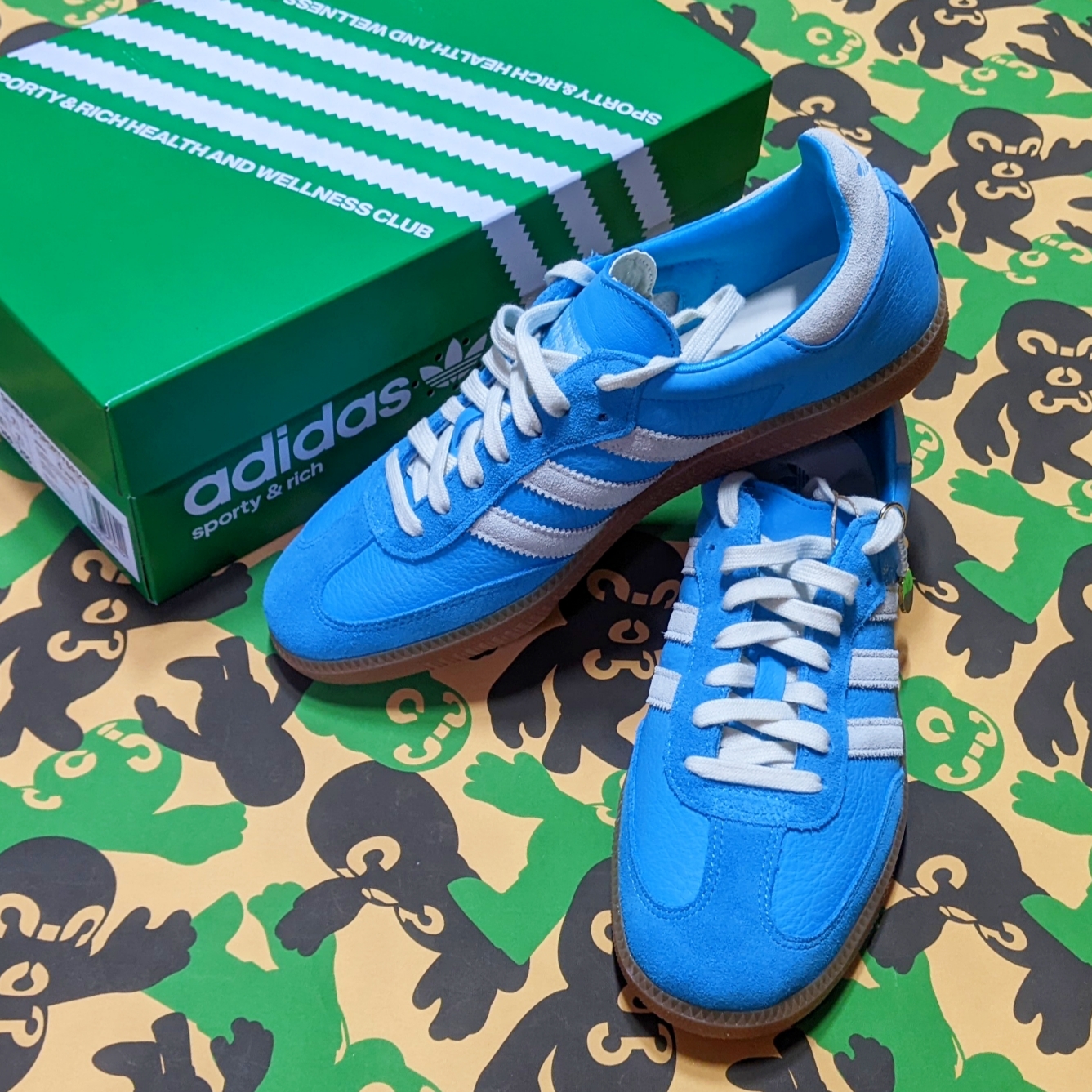 Adidas x Sporty & Rich Samba Blue Rush Cream White 착용 스타일 - 4