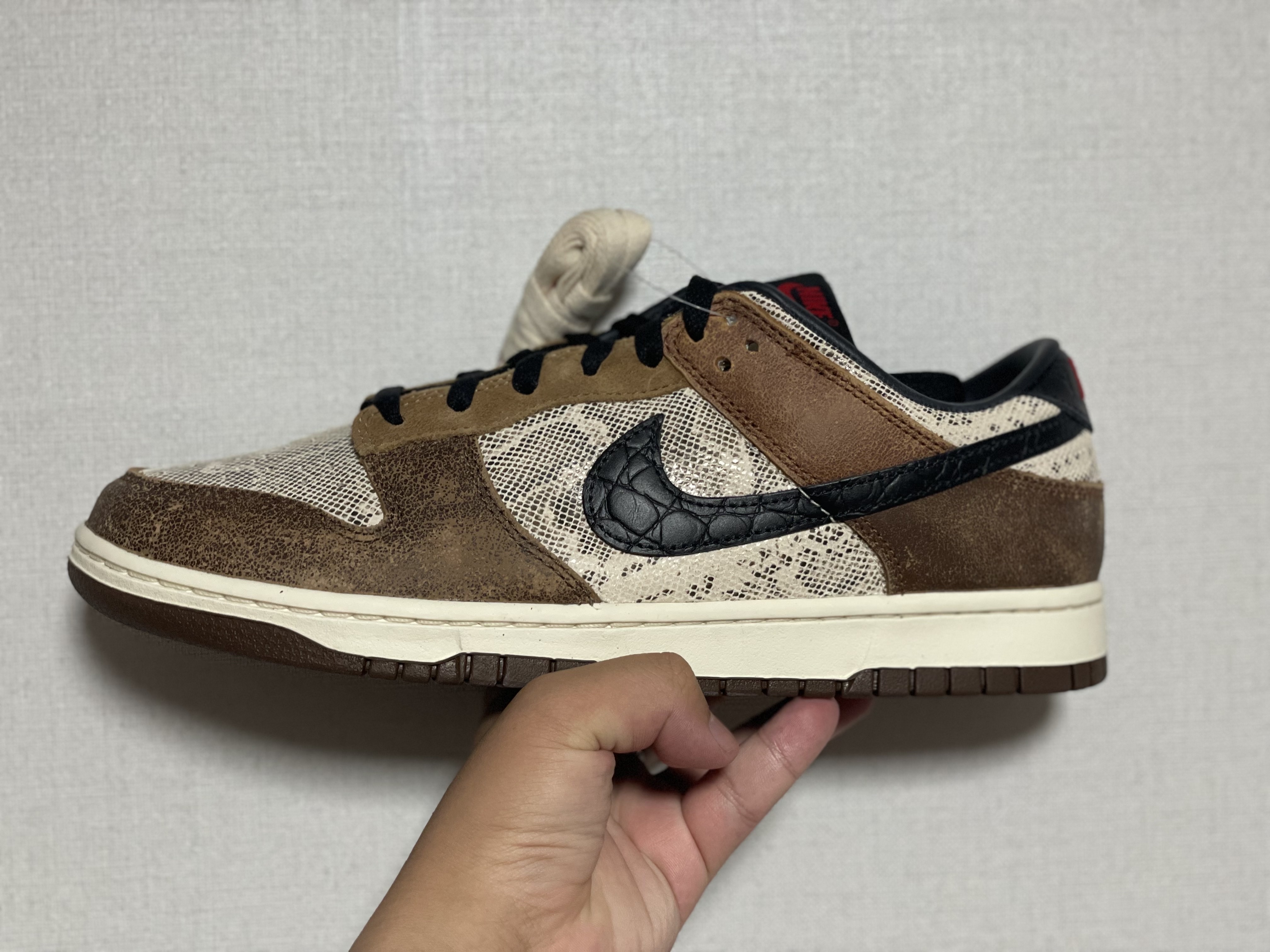 Nike Dunk Low PRM Head to Head 착용 스타일