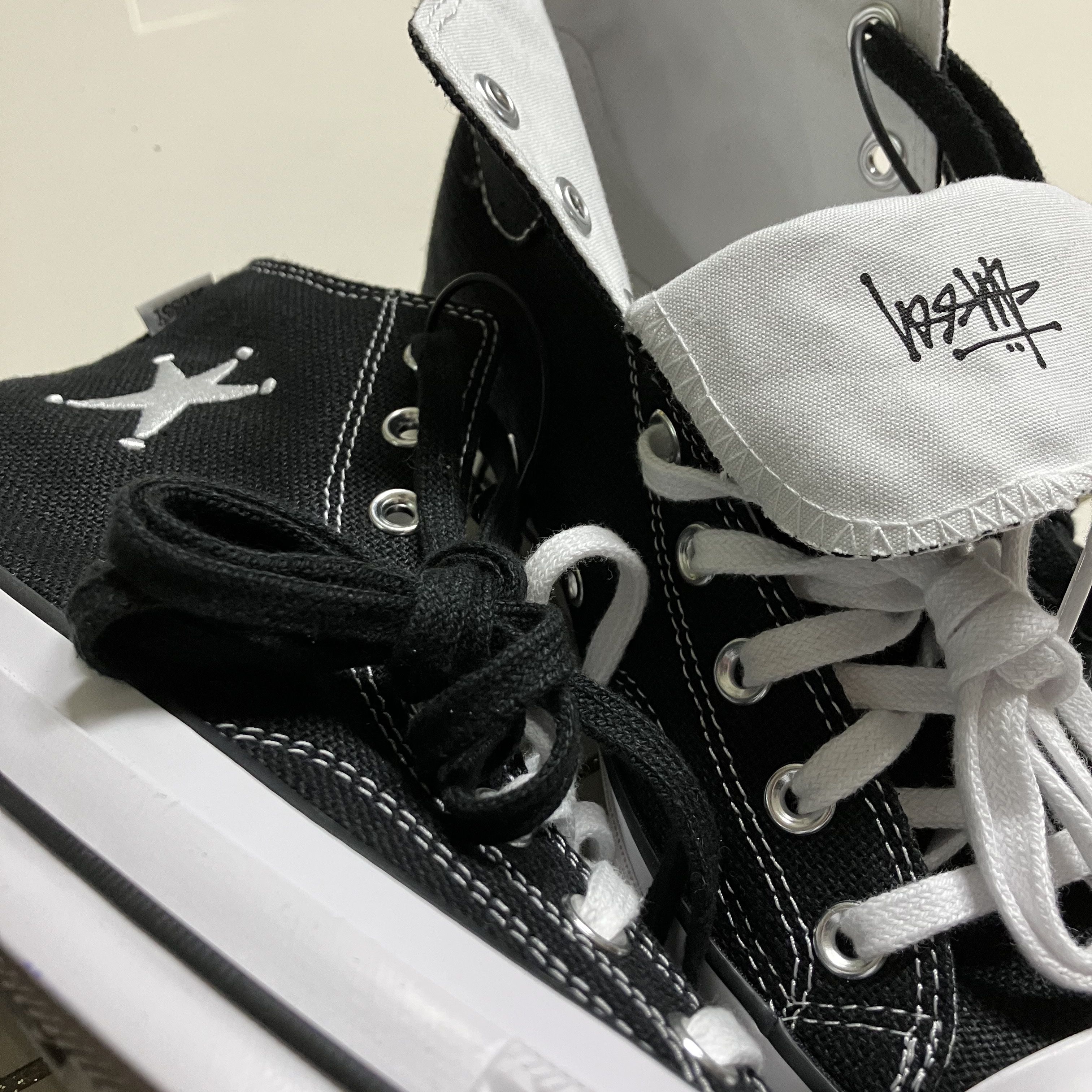 Converse x Stussy Chuck 70 High Black 착용 스타일