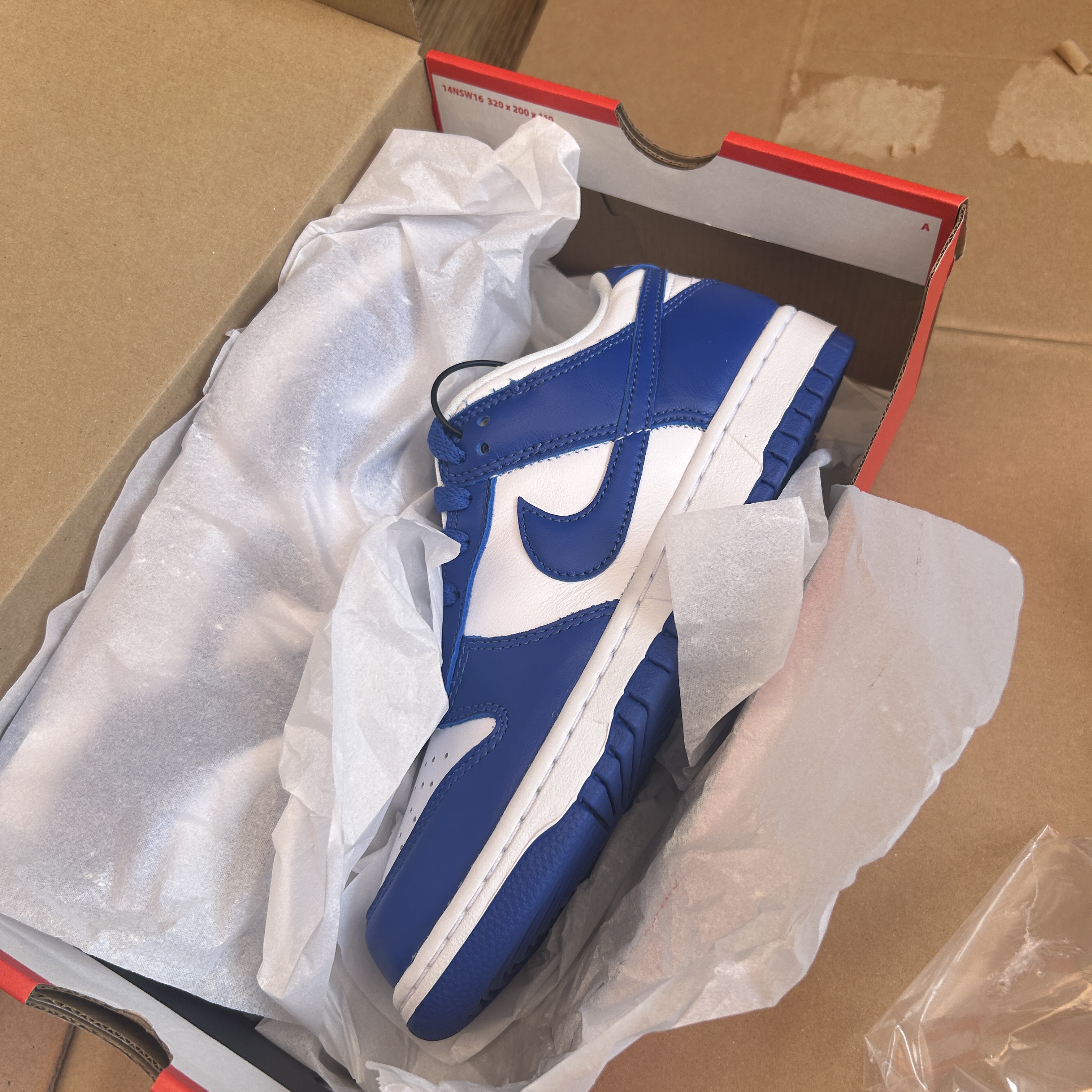 Nike Dunk Low SP Kentucky 2022 착용 스타일