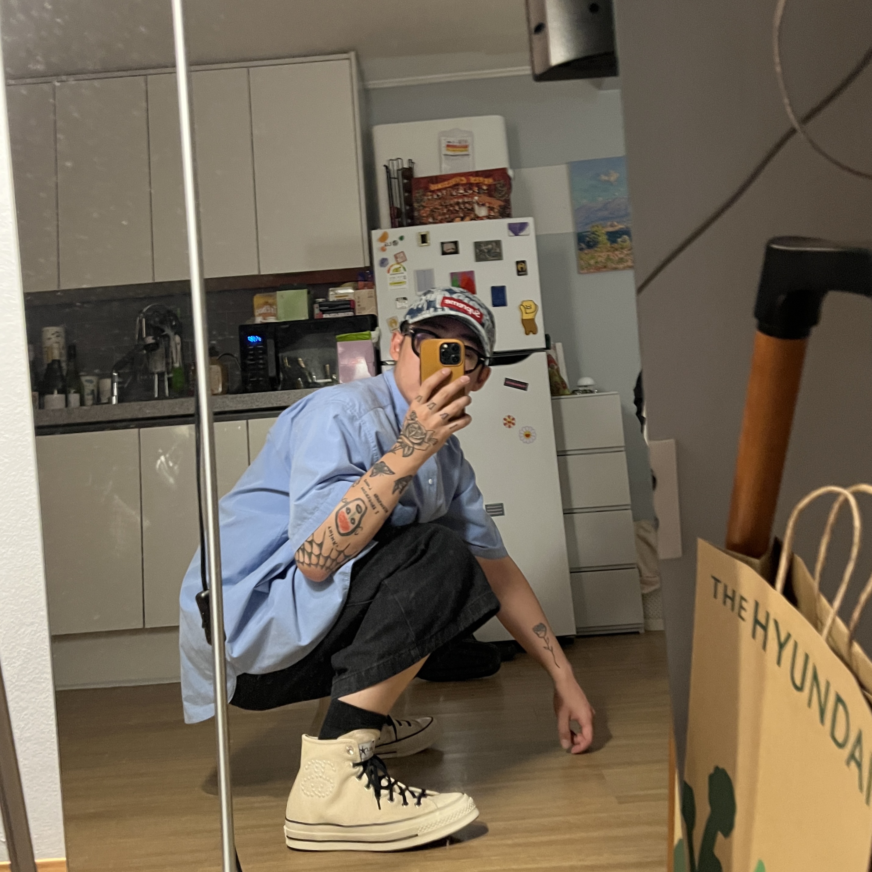 Converse x Stussy Chuck 70 High Natural Ivory, Supreme Fat Tip Jacquard Denim Camp Cap Blue - 22SS 착용 스타일 - 2