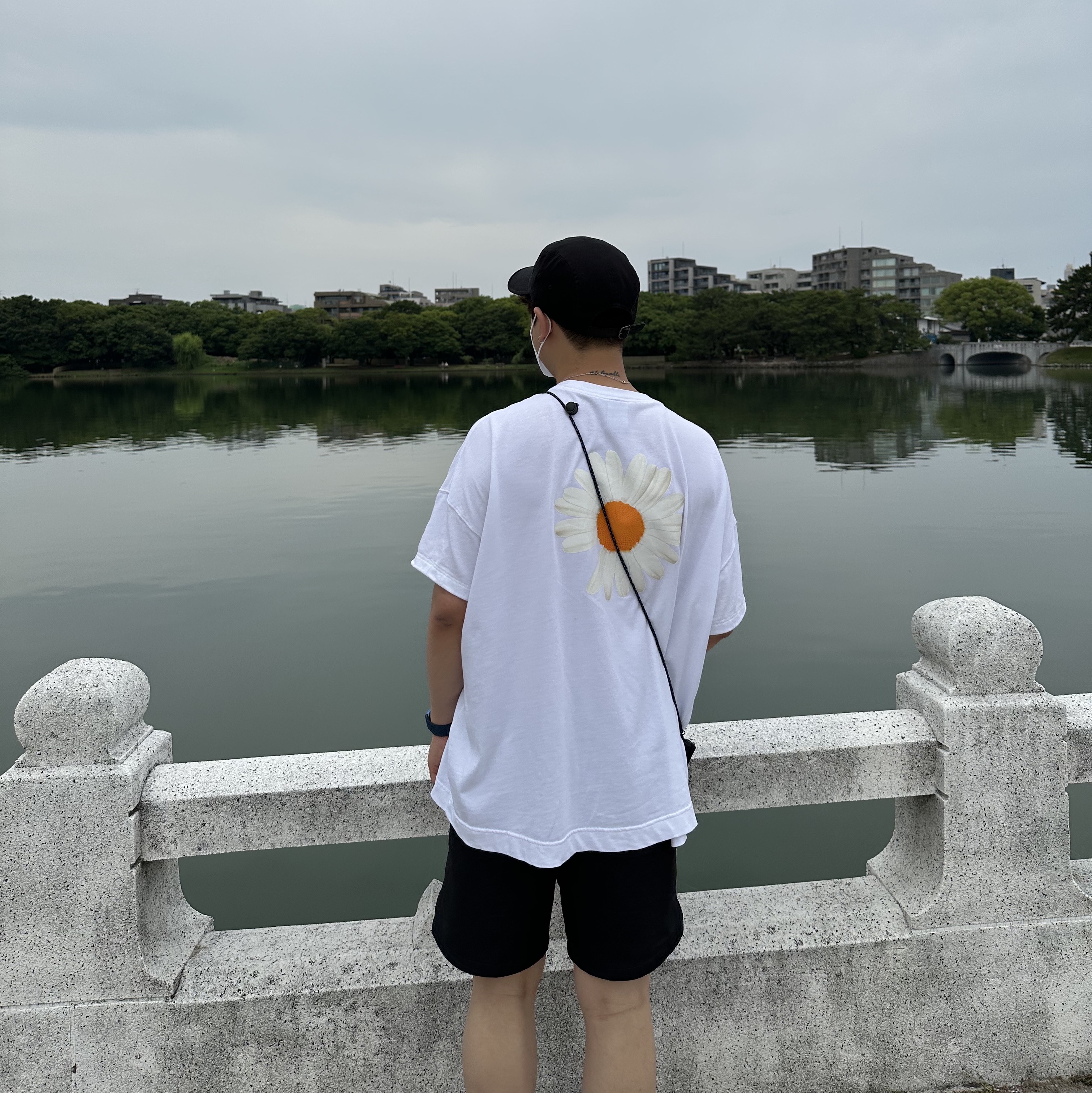 Nike x Peaceminusone LS T-Shirt White (DR0098-100) 착용 스타일 - 1