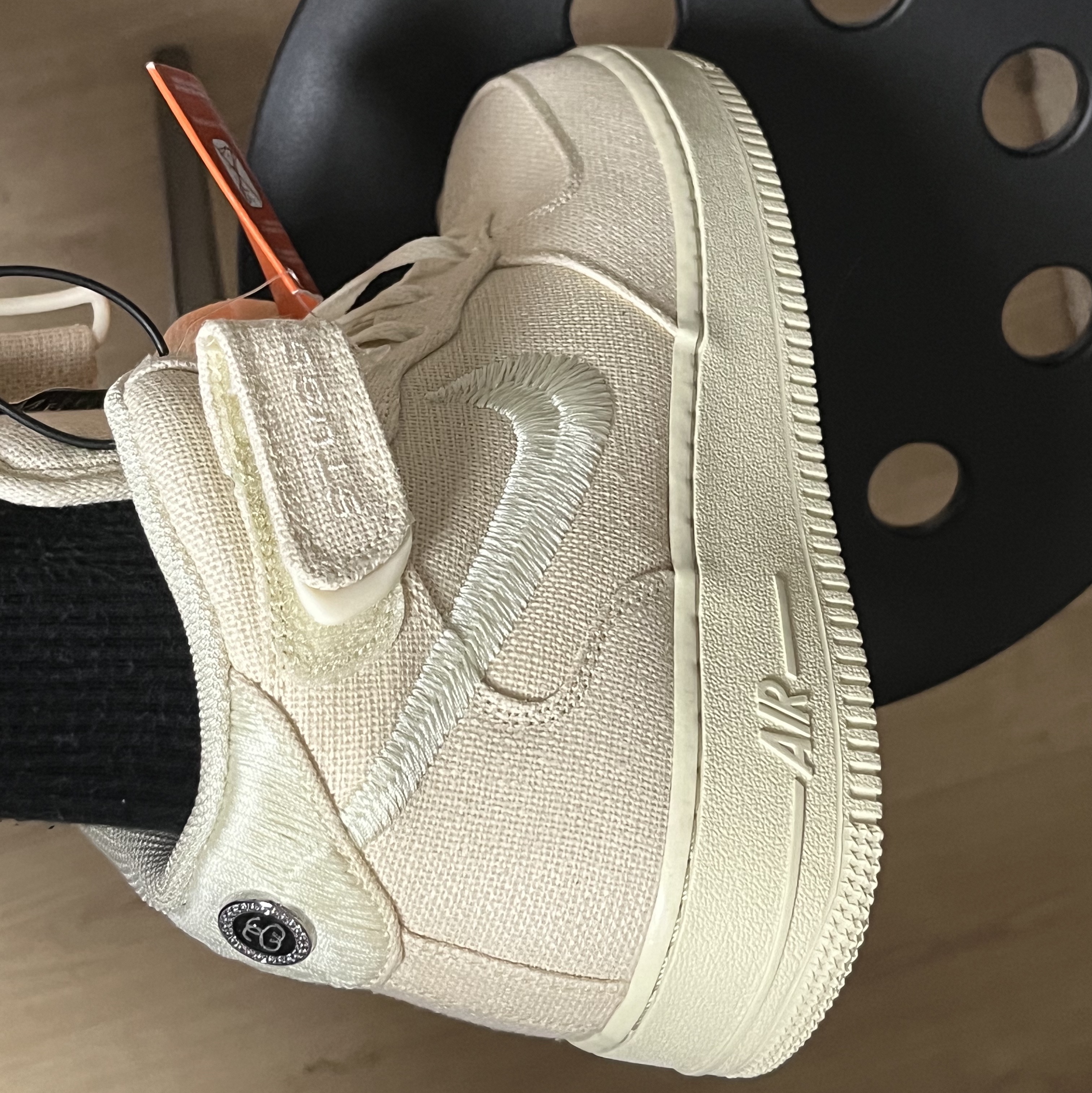 Nike x Stussy Air Force 1 '07 Mid SP Fossil 착용 스타일 - 3