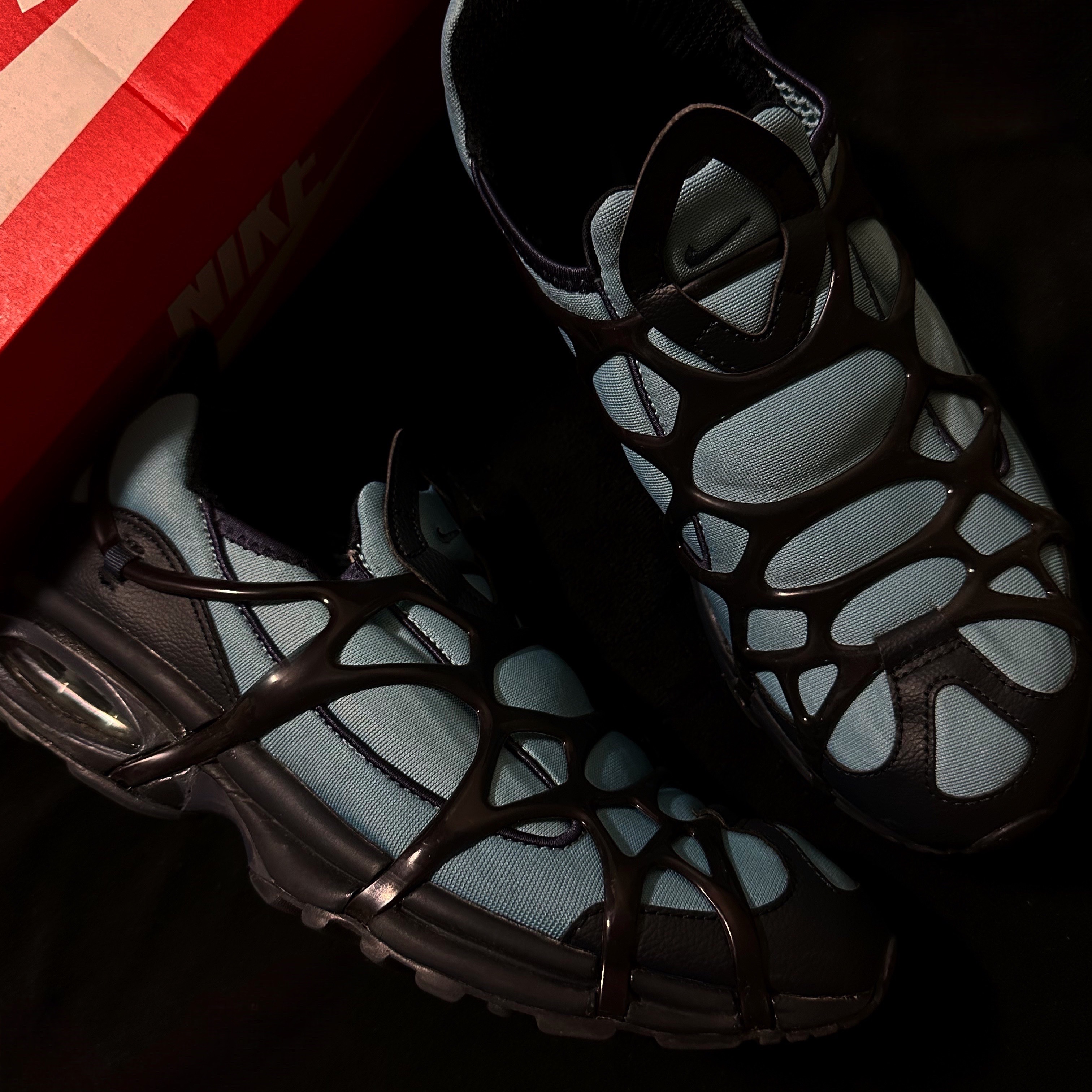Nike Air Kukini Worn Blue Obsidian 착용 스타일