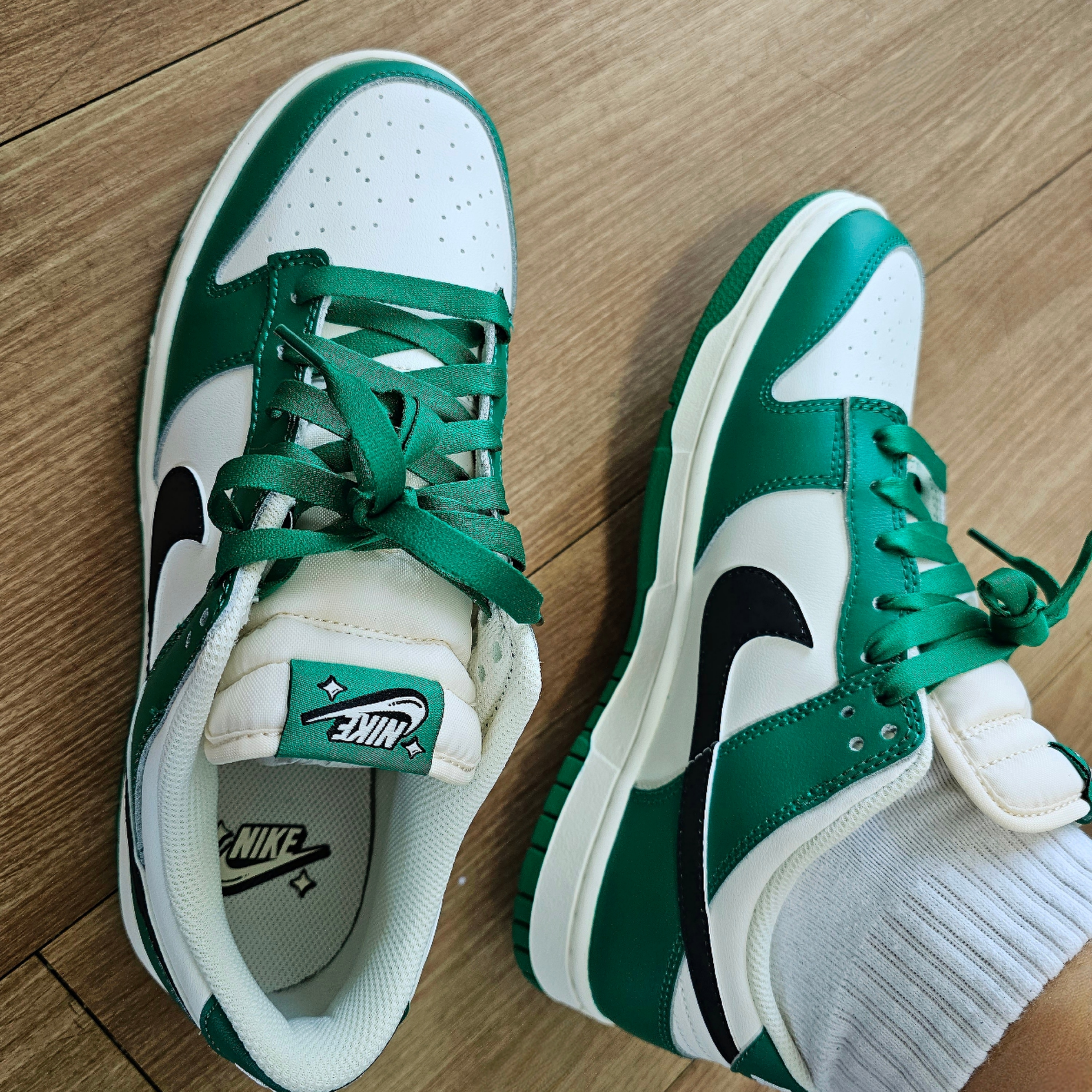 Nike Dunk Low Retro SE Jackpot Malachite 착용 스타일