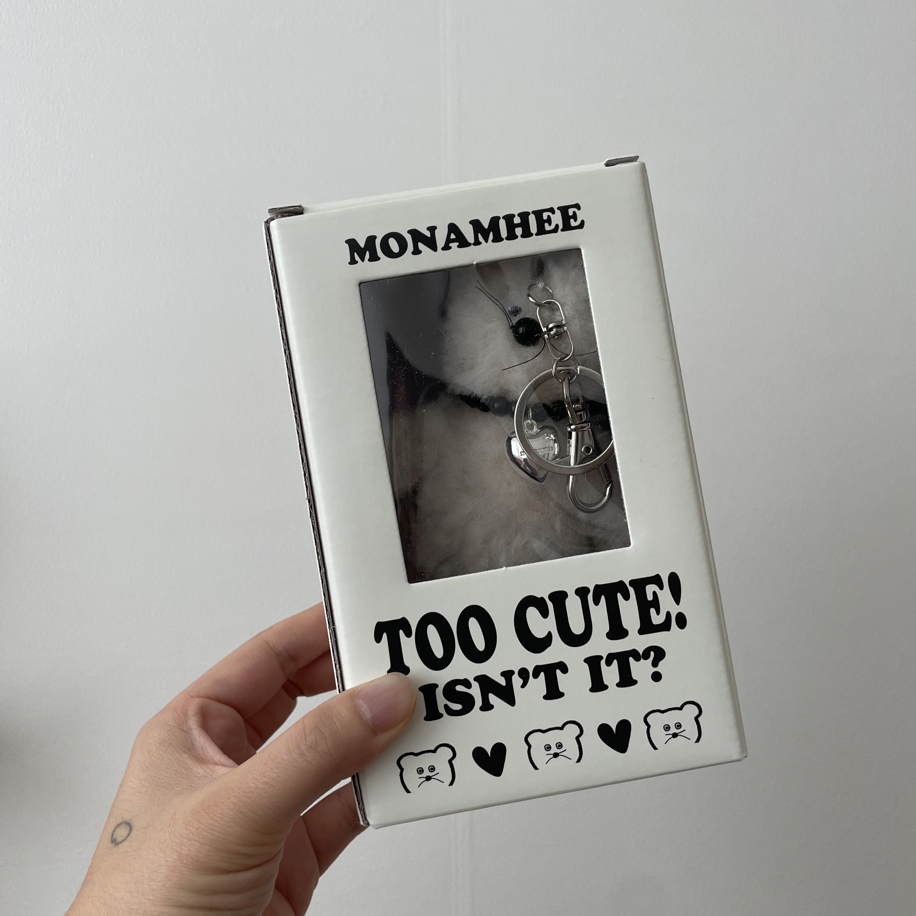 [KREAM 단독] Monamhee Creami Keyring Cream 착용 스타일 - 1