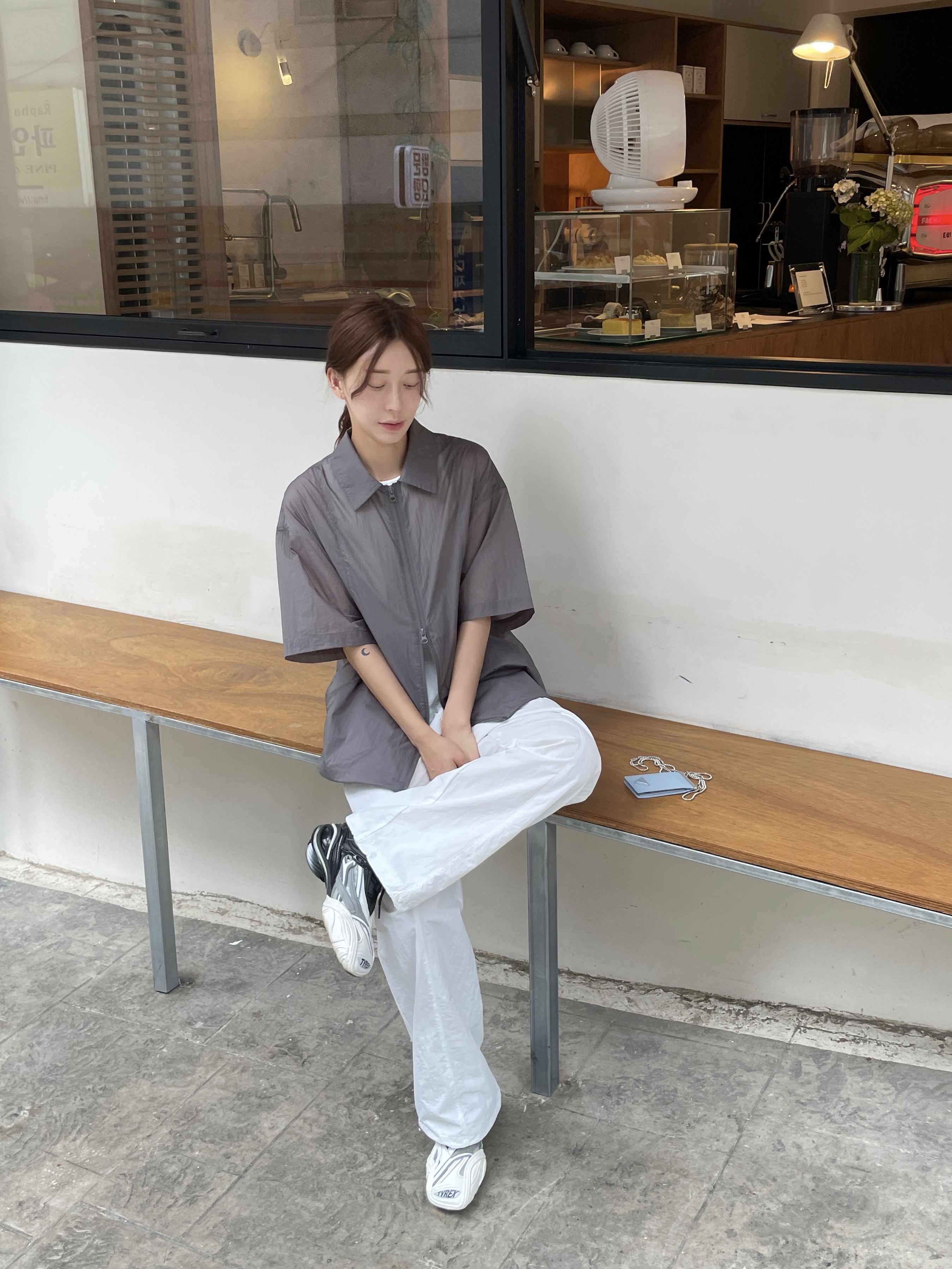 Balenciaga Tyrex Sneakers Black White, (W) Balenciaga Tyrex Sneakers Black White 착용 스타일 - 3