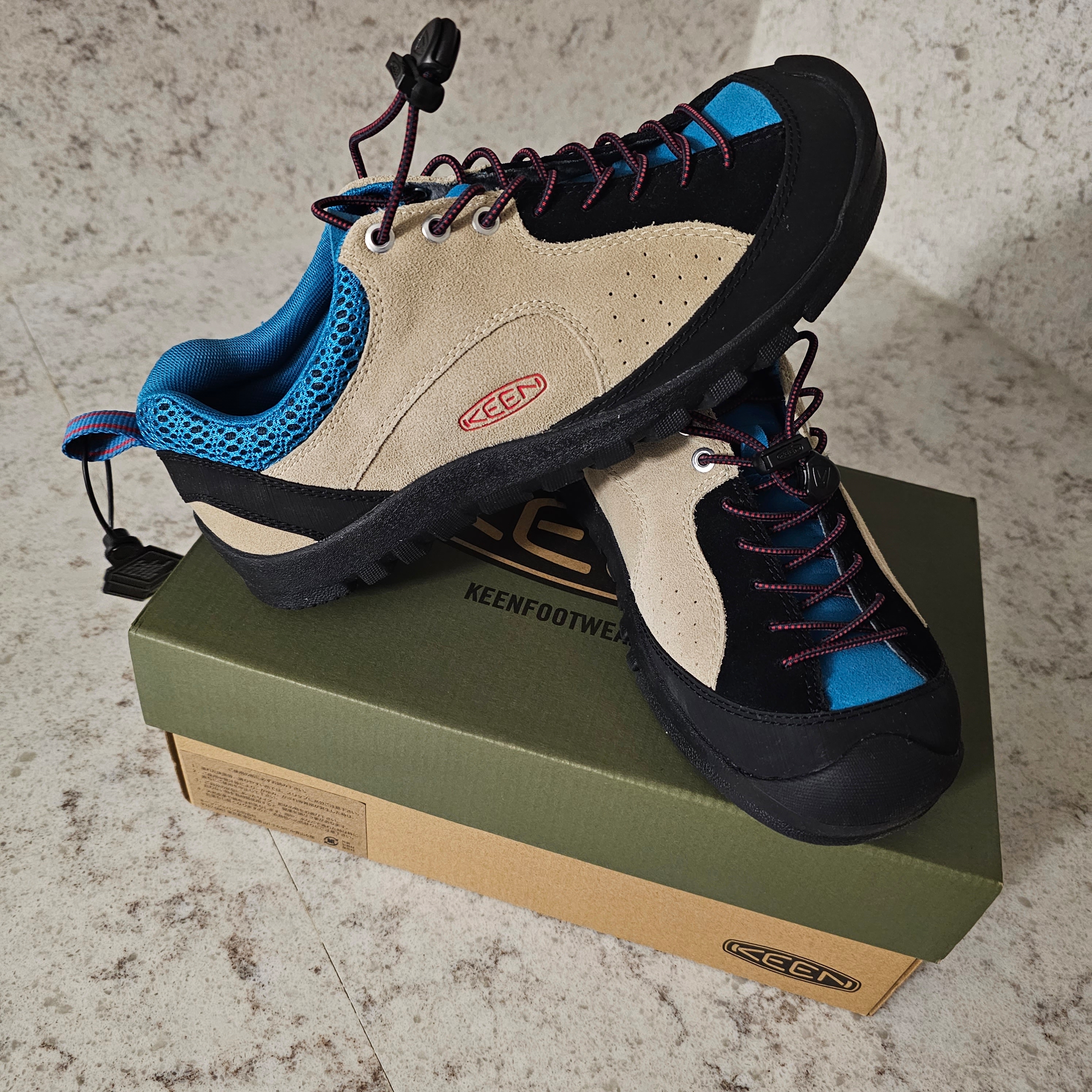 Keen Jasper Rocks SP Sneakers Beige 착용 스타일 - 2