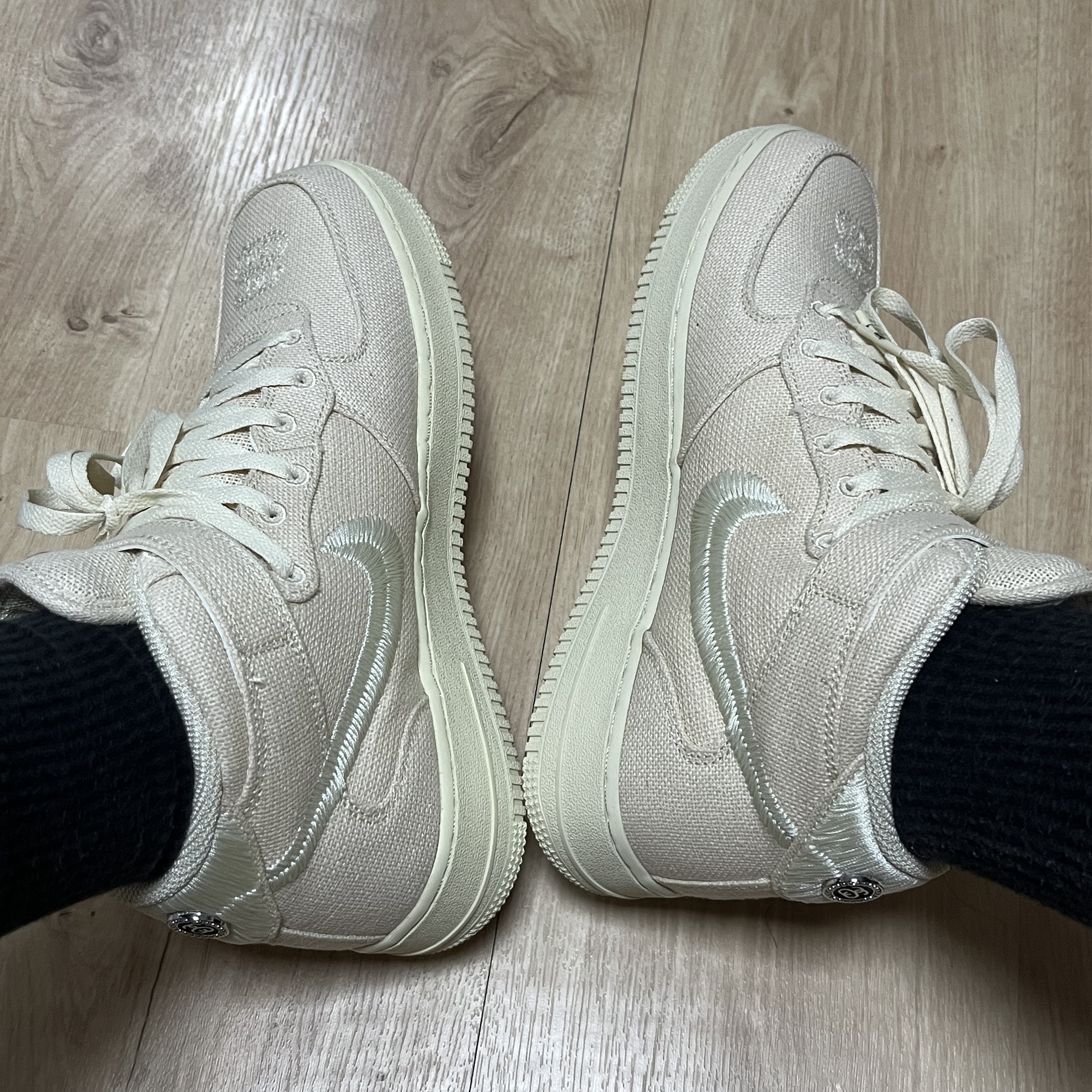 Nike x Stussy Air Force 1 '07 Mid SP Fossil 착용 스타일 - 2
