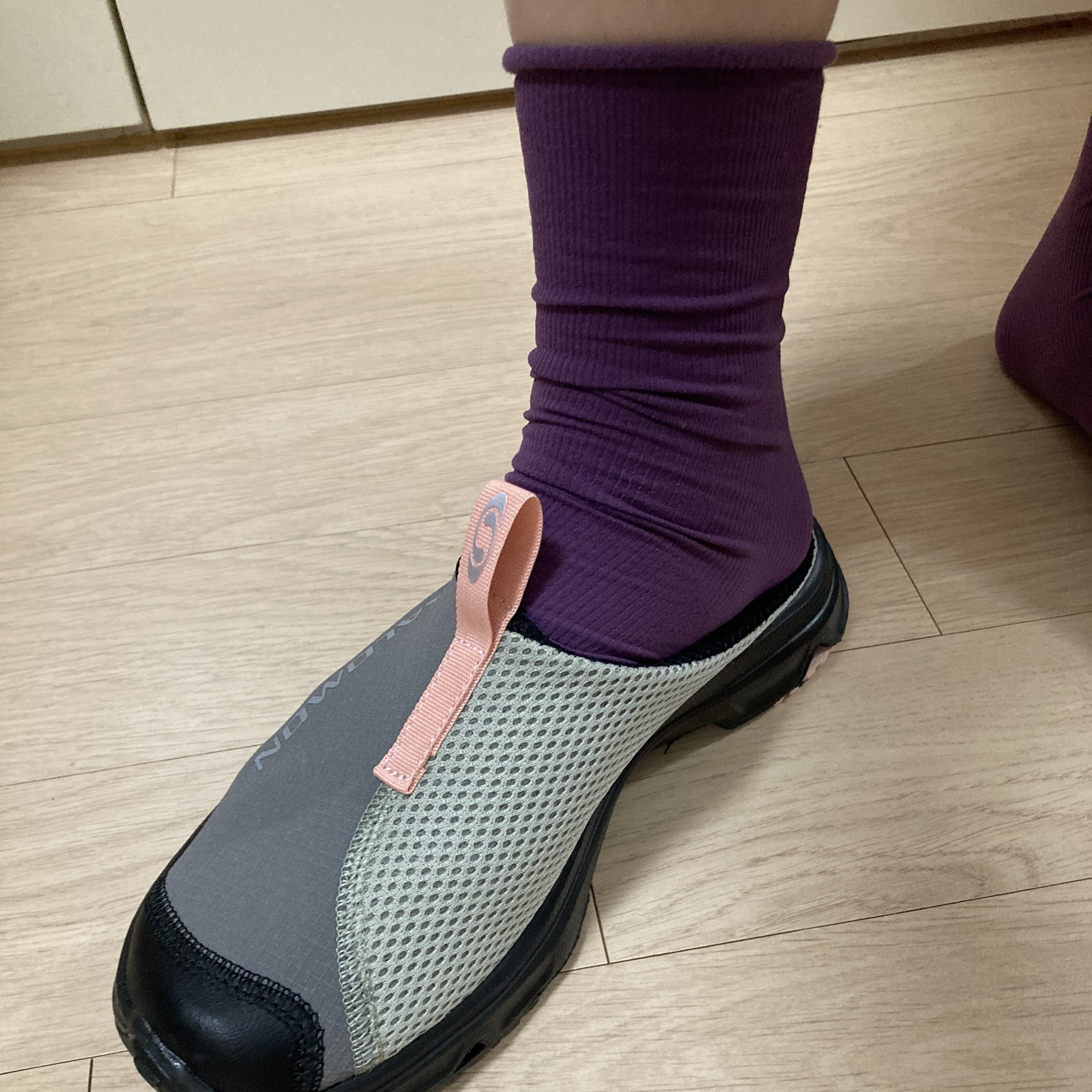 Salomon RX Slide 3.0 Pewter 착용 스타일