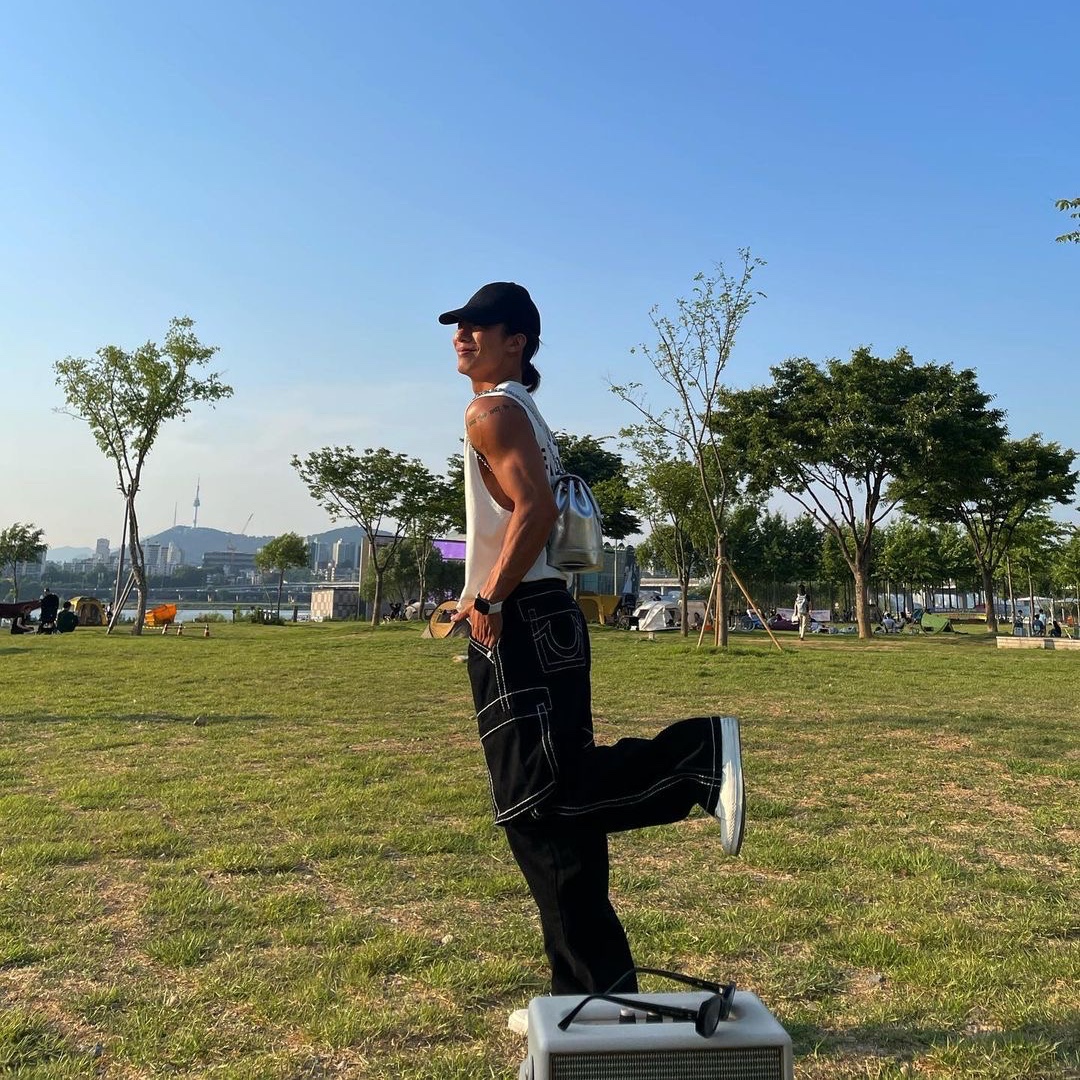 True Religion Classic Cargo Pants Mk-1 Black 착용 스타일