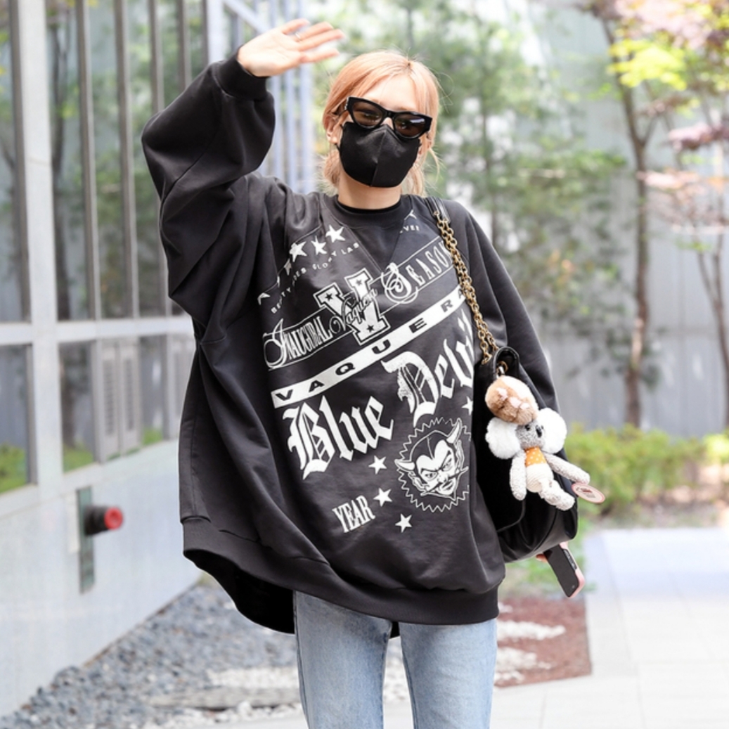 (W) Saint Laurent SL M94 Sunglasses Black 착용 스타일