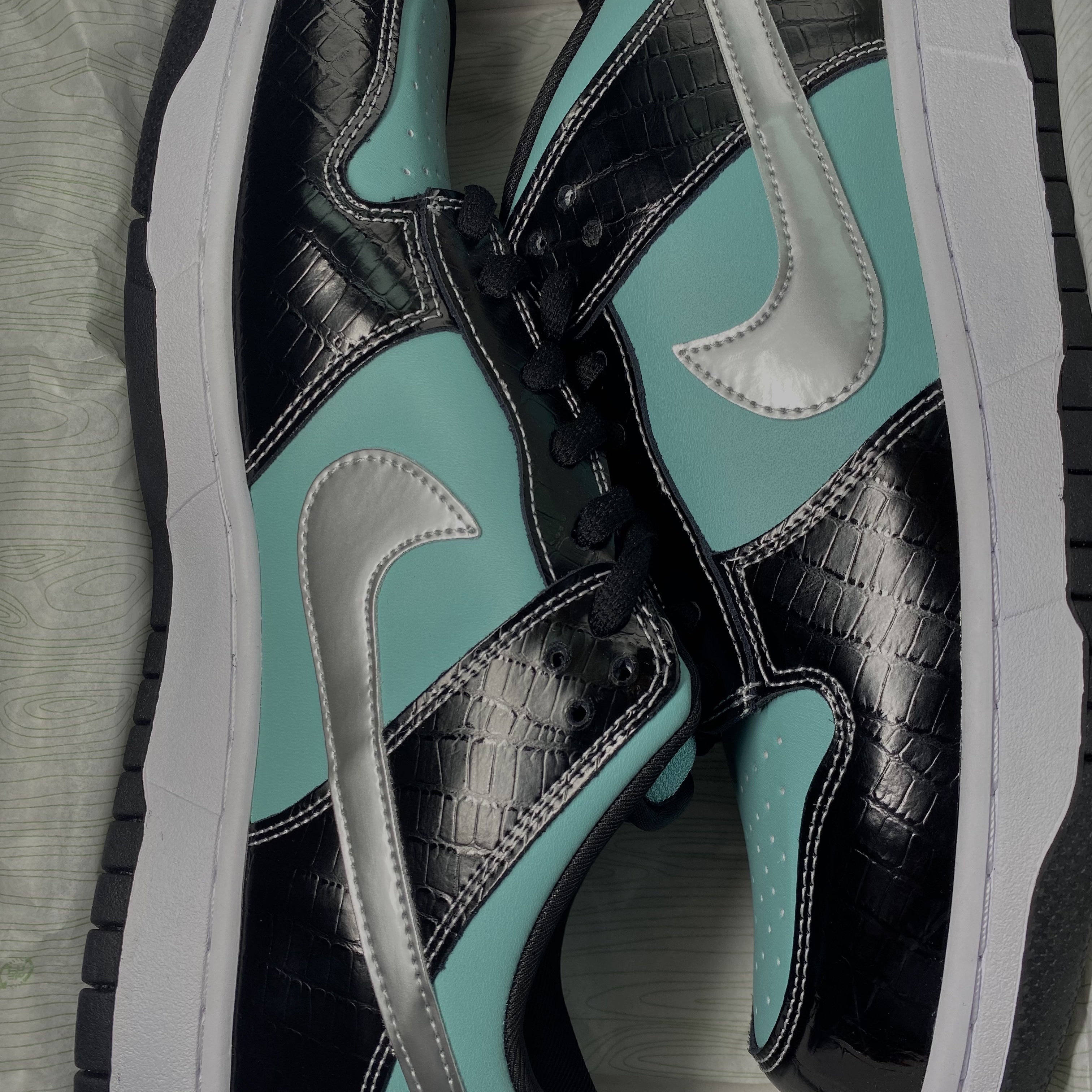 Nike x Diamond Supply Co. SB Dunk Low Tiffany 착용 스타일