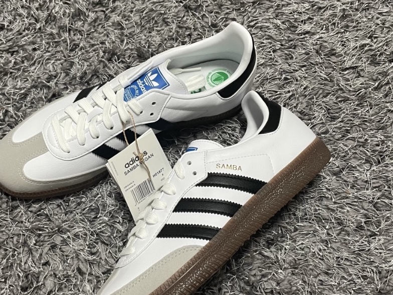 Adidas Samba OG Cloud White 착용 스타일 - 2