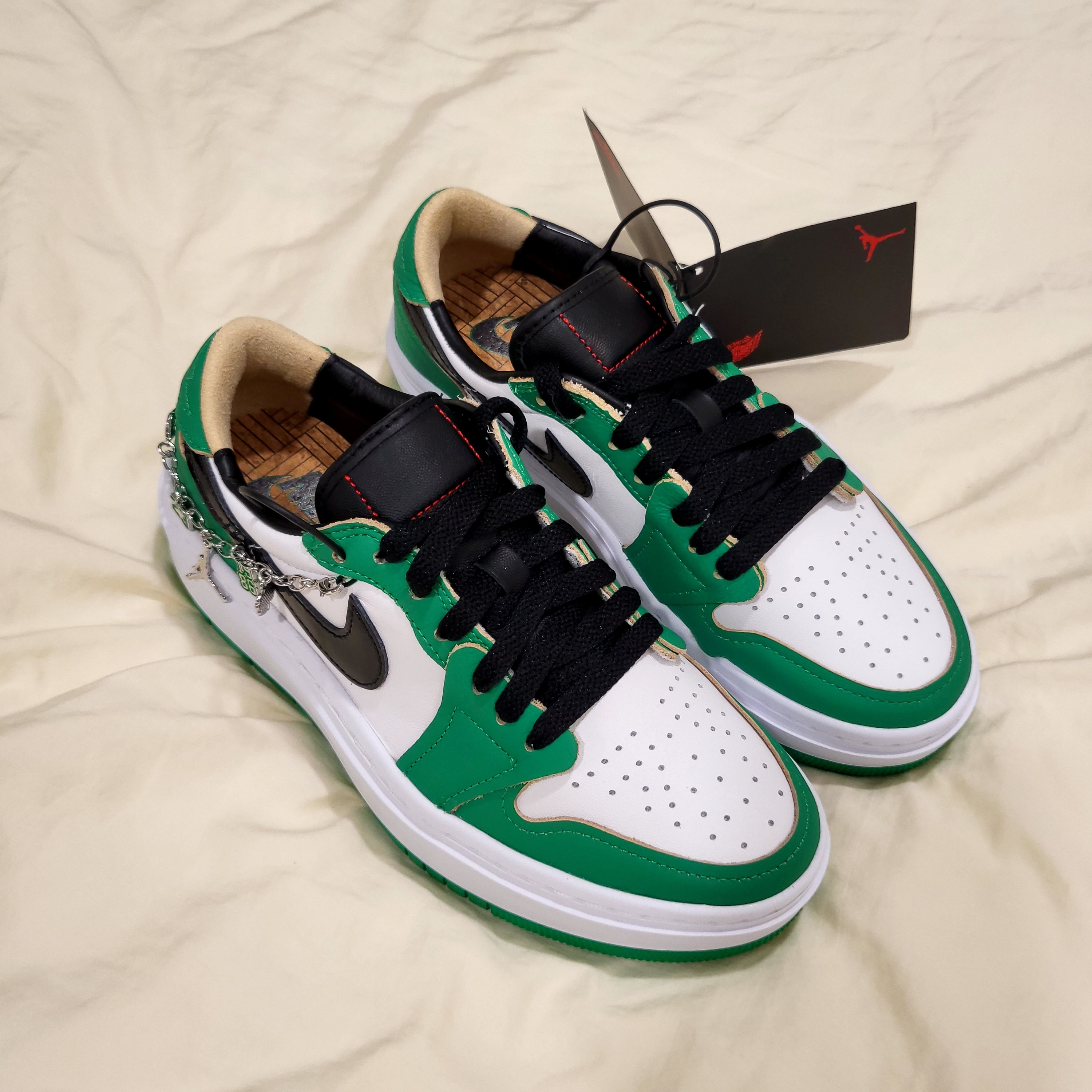 (W) Jordan 1 Elevate Low SE Lucky Green 착용 스타일 - 2
