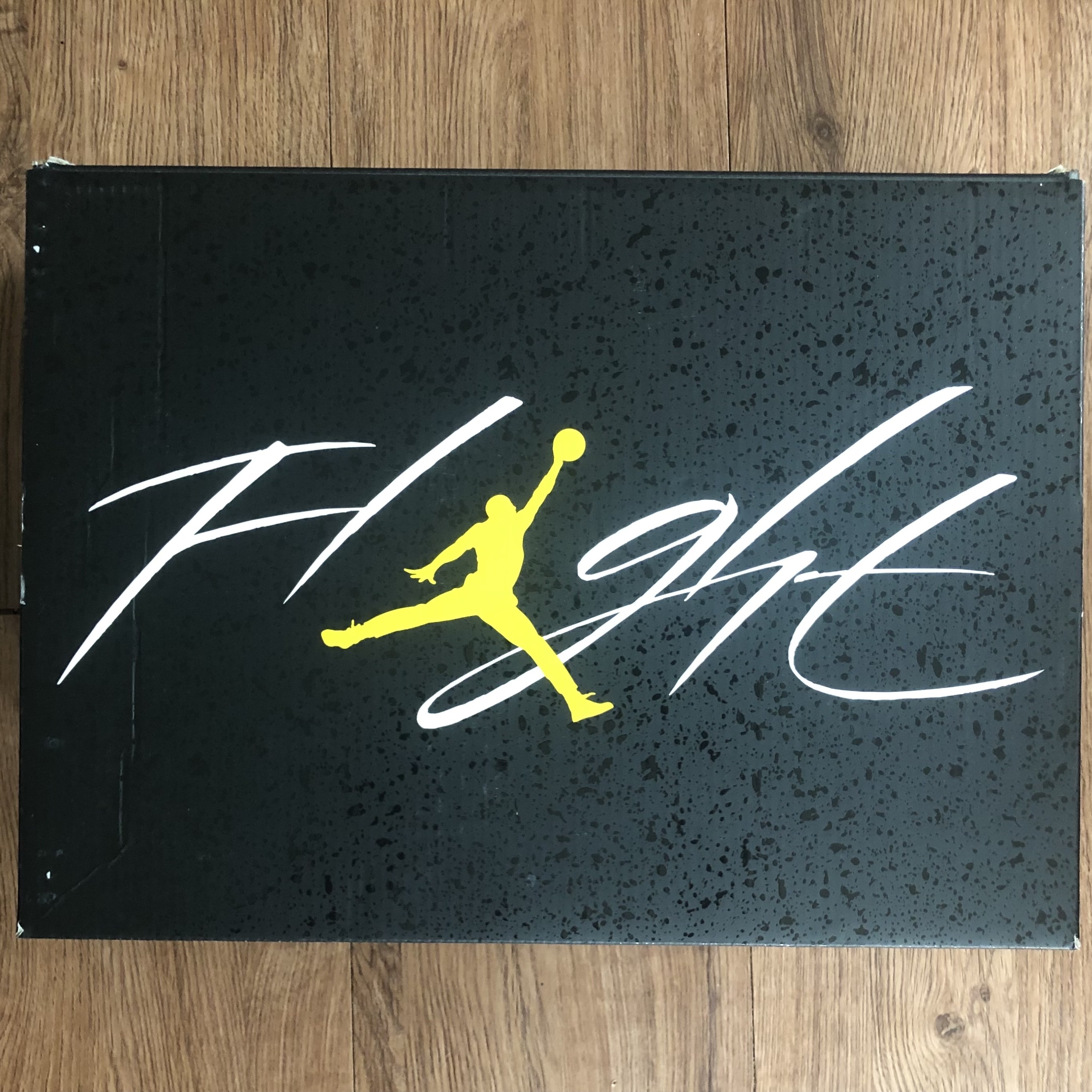 Jordan 4 Retro Thunder 2023 착용 스타일 - 1