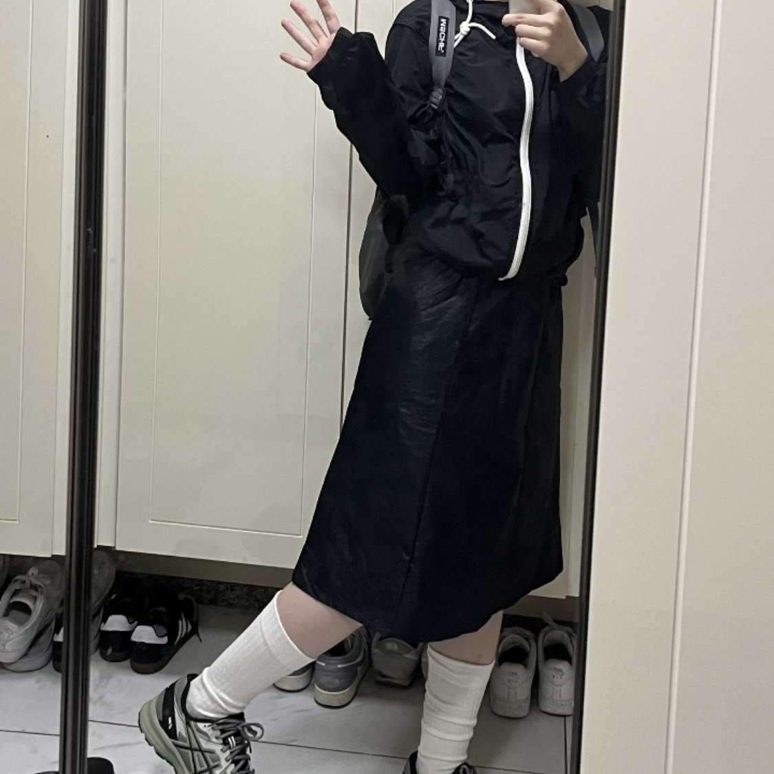Mischief Rhombus Light Weight Backpack Black - The Hyundai Seoul Exclusive, Asics Jog 100 S Sheet Rock - 2E Wide 착용 스타일