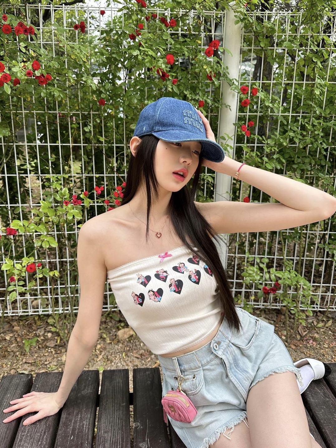 (W) Miu Miu Denim Baseball Cap Navy 착용 스타일 - 2