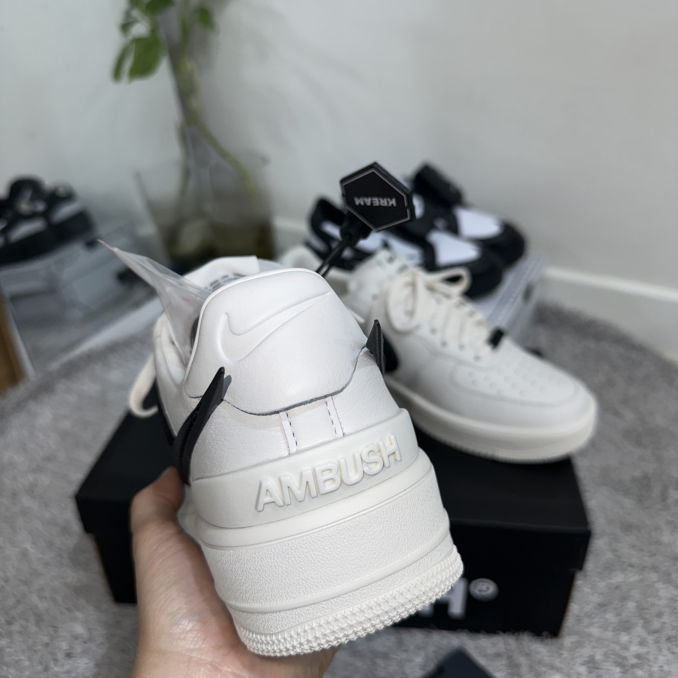 Nike x Peaceminusone Kwondo1 Black and White, Nike x Ambush Air Force 1 Low SP Phantom 착용 스타일 - 3